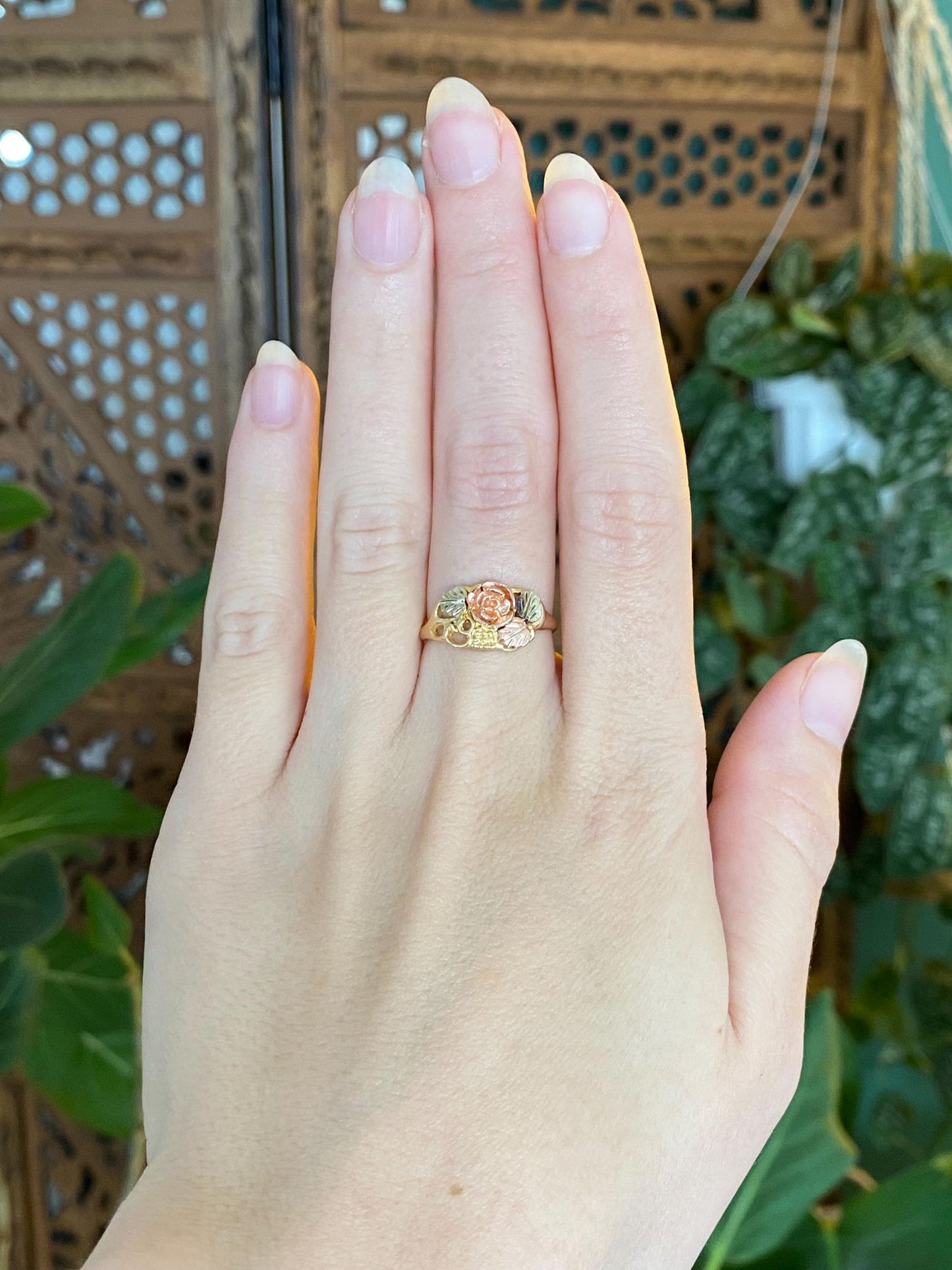 Solid 10k Black Hills Gold Flower Ring - Size 6.5