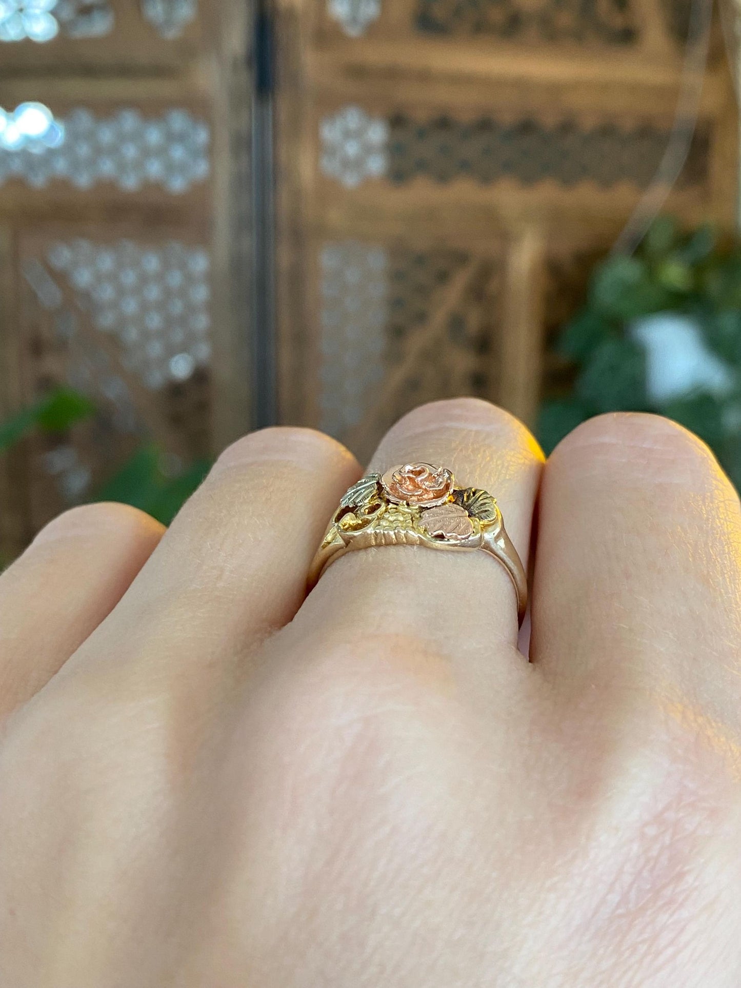 Solid 10k Black Hills Gold Flower Ring - Size 6.5