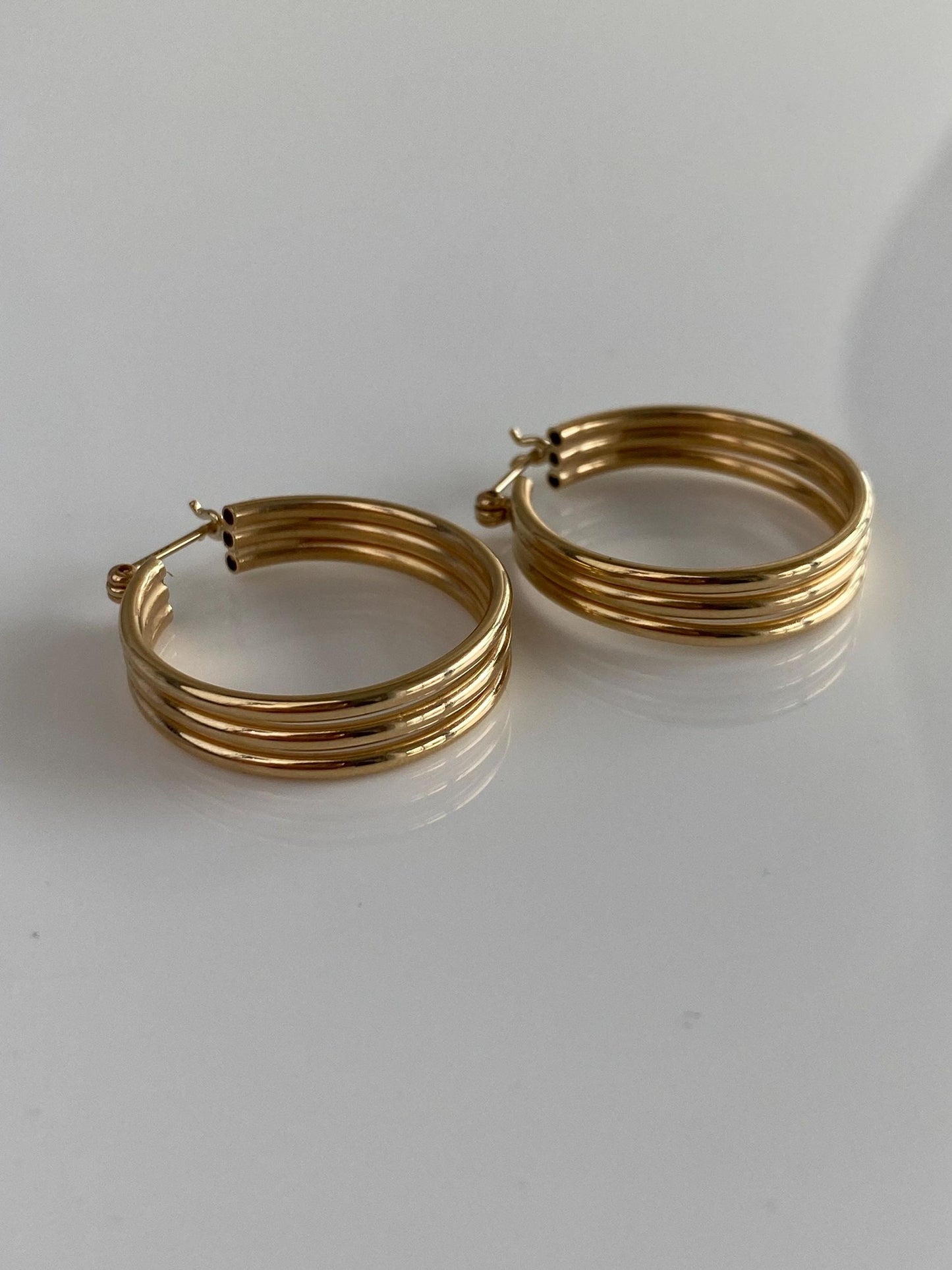 Vintage 14k Yellow Gold Lined Hoop Earrings