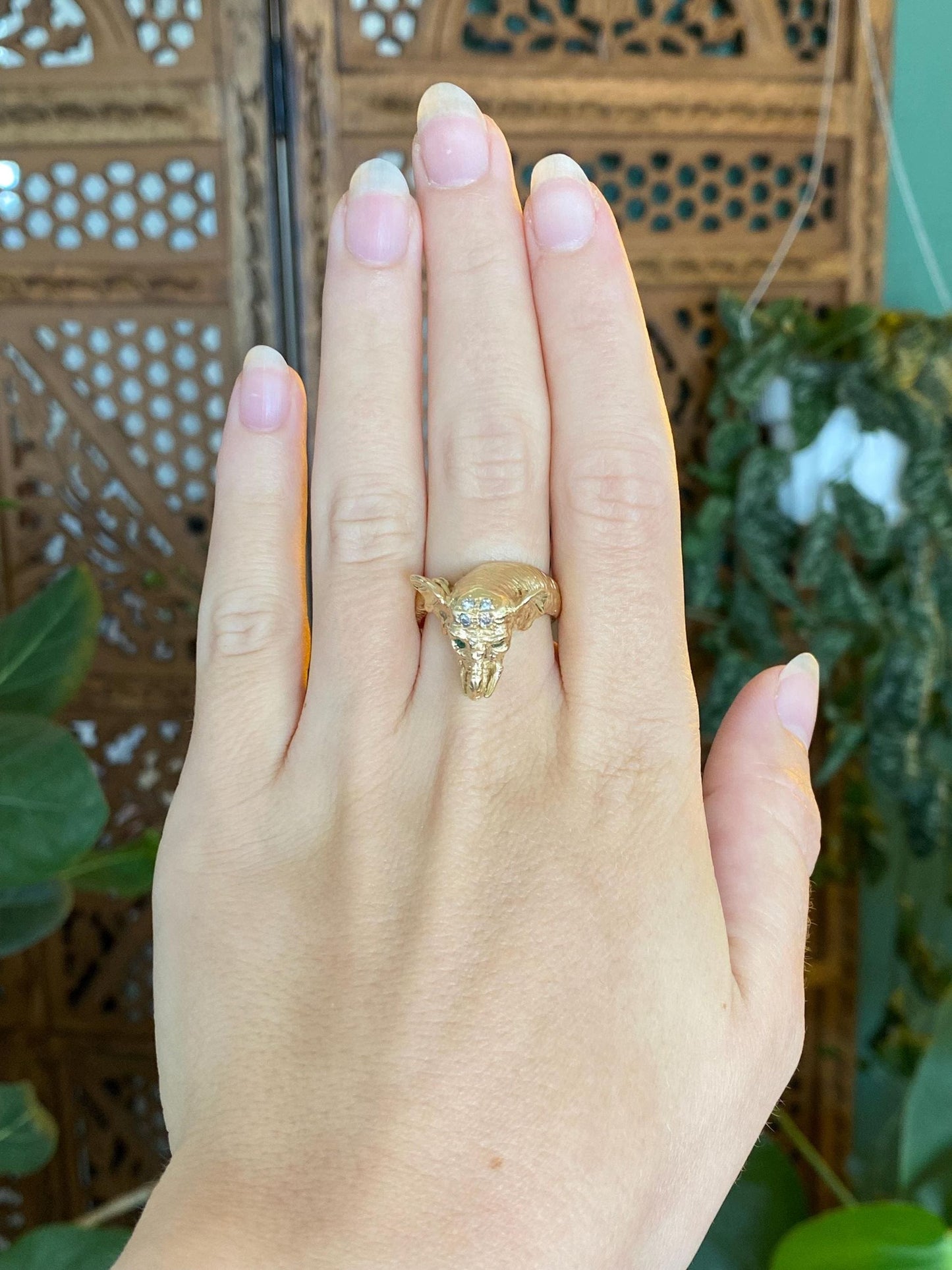 Vintage Solid 14k White & Yellow Gold Diamond Emerald Eyes Elephant Ring - Size 6.5