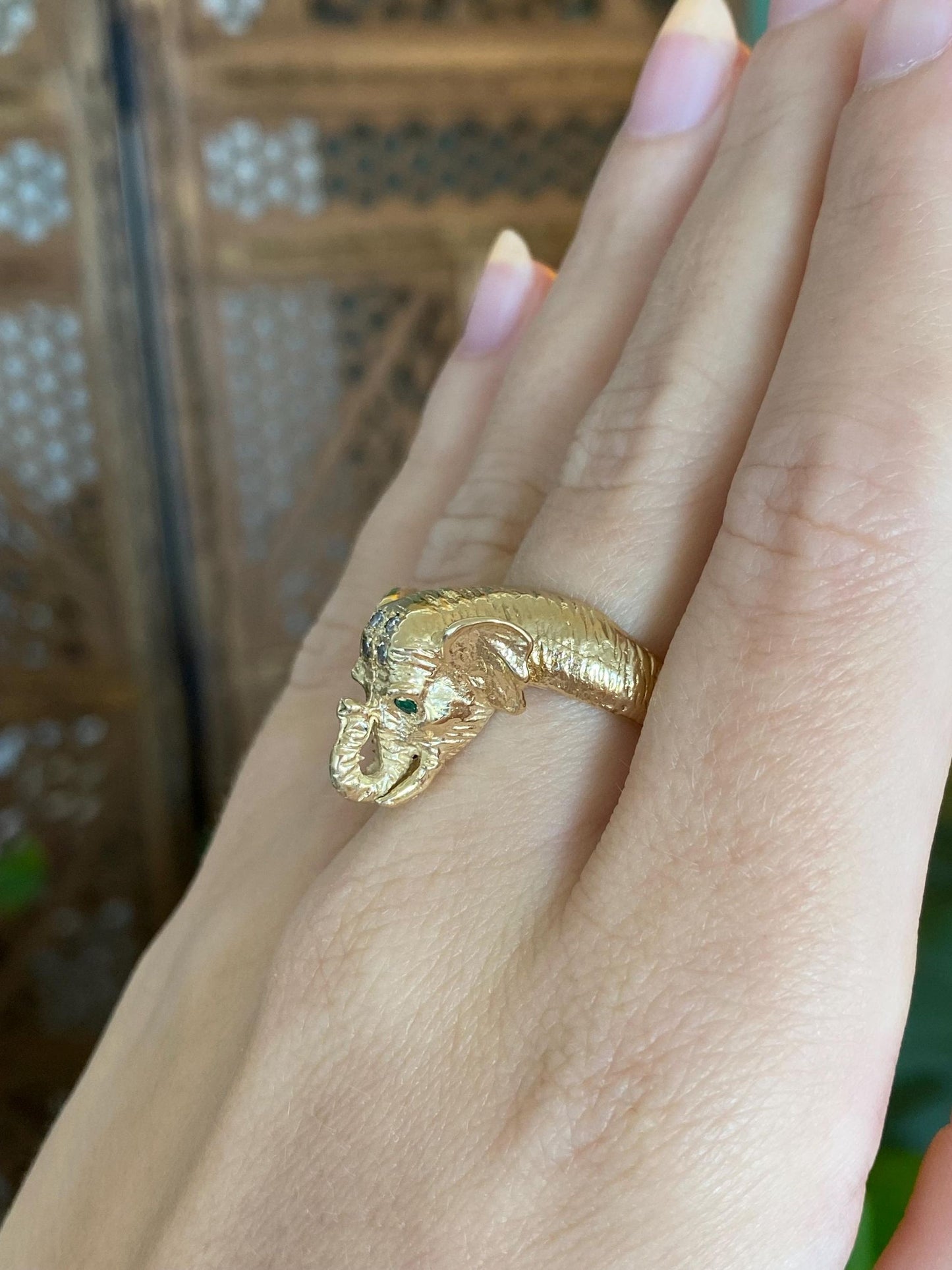 Vintage Solid 14k White & Yellow Gold Diamond Emerald Eyes Elephant Ring - Size 6.5