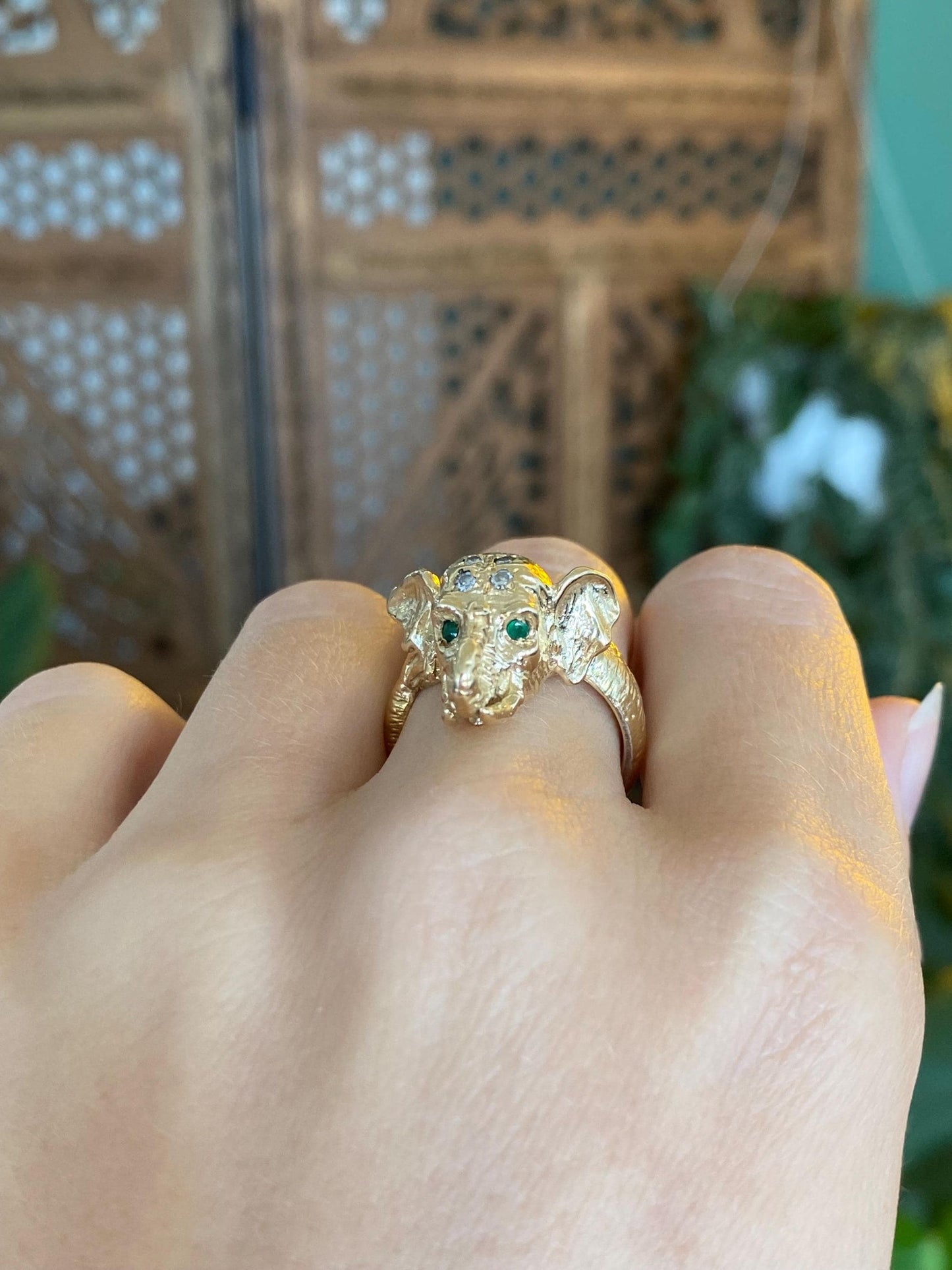Vintage Solid 14k White & Yellow Gold Diamond Emerald Eyes Elephant Ring - Size 6.5