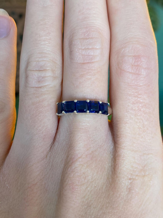 Vintage Solid 10k White Gold Blue Spinel Row Ring - Size 7