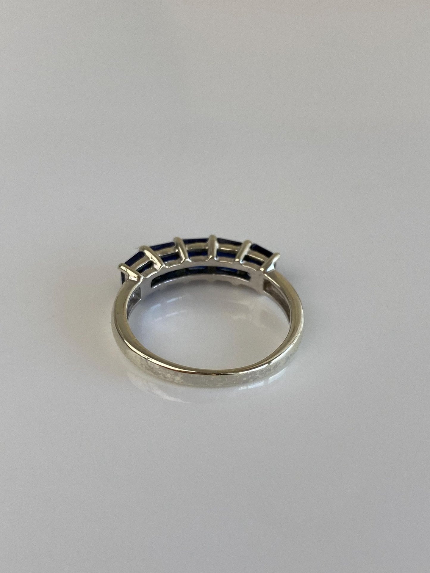 Vintage Solid 10k White Gold Blue Spinel Row Ring - Size 7