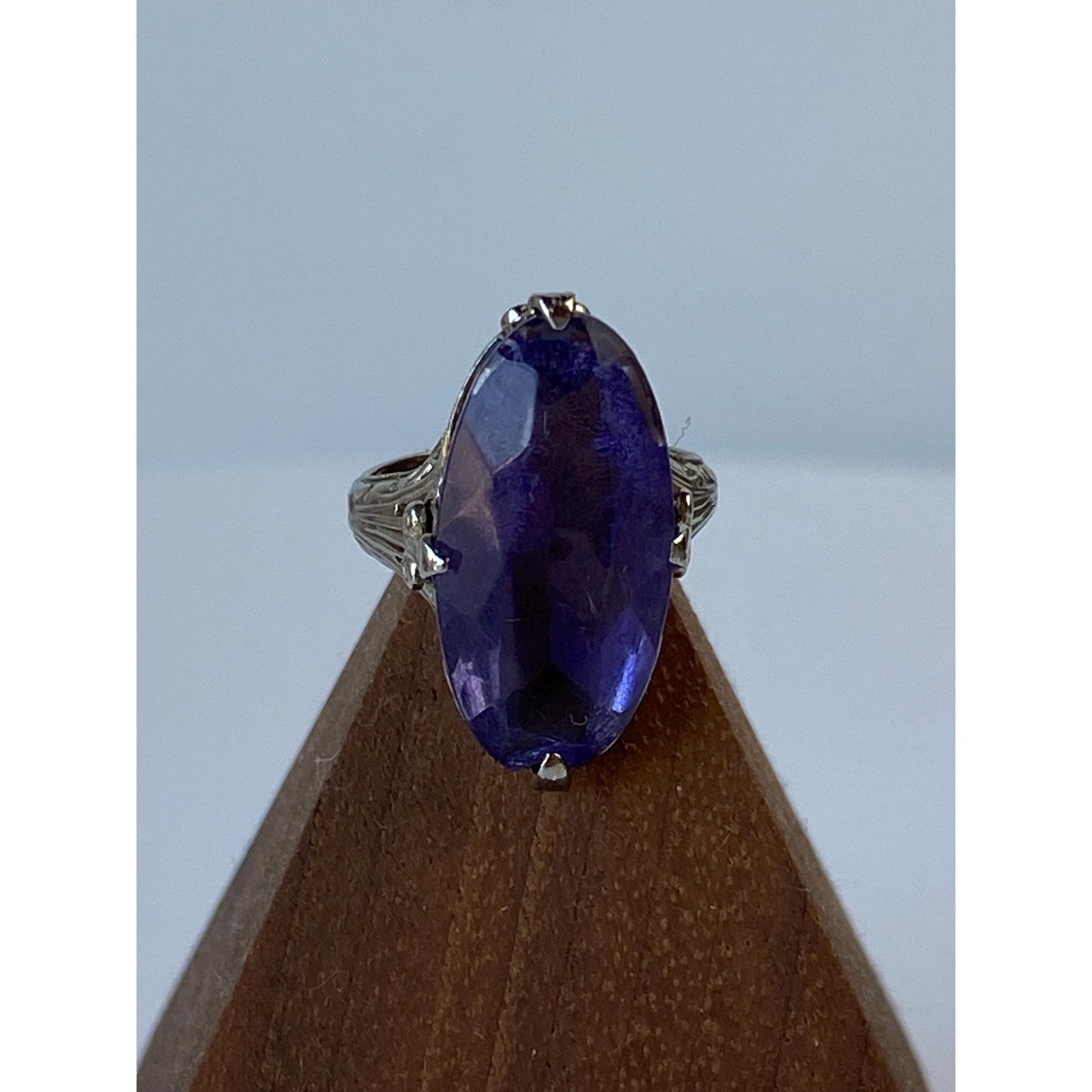 Solid 10k White Gold Purple Cubic Zirconia Ring - Size 2.25