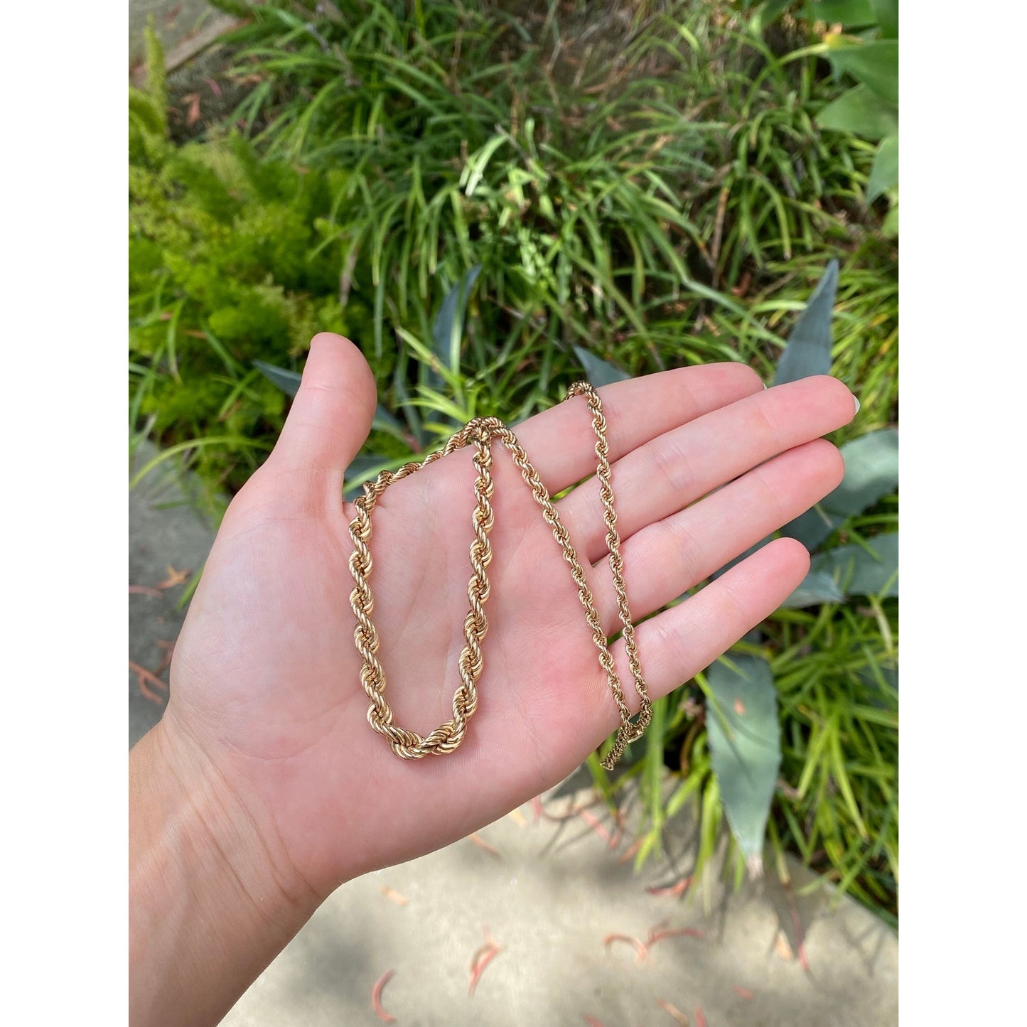 Vintage Solid 14k Yellow Gold Graduated Rope Chain Necklace - 18.5 inches