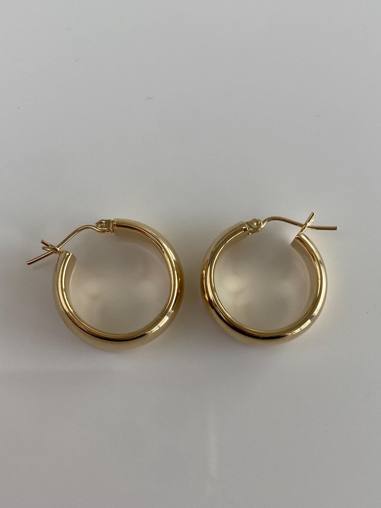 Vintage 14k Yellow Gold Hoop Earrings