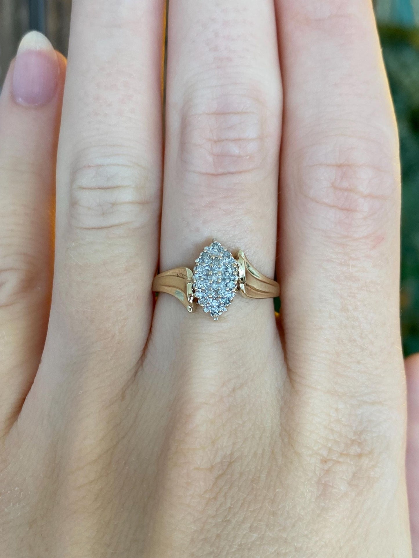 Vintage Solid 10k Yellow Gold Diamond Cluster Ring - Size 7