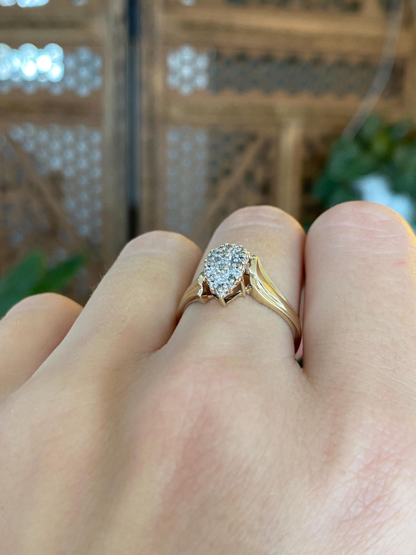 Vintage Solid 10k Yellow Gold Diamond Cluster Ring - Size 7