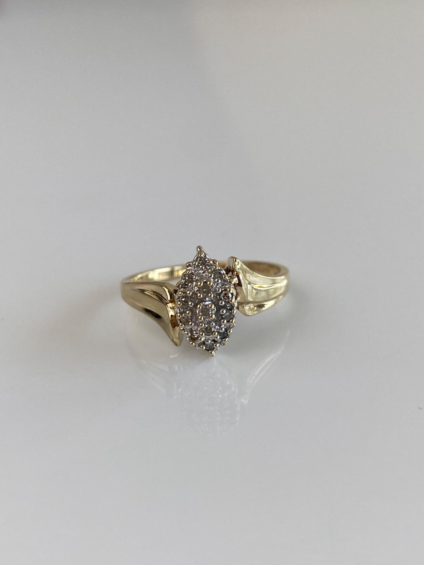 Vintage Solid 10k Yellow Gold Diamond Cluster Ring - Size 7