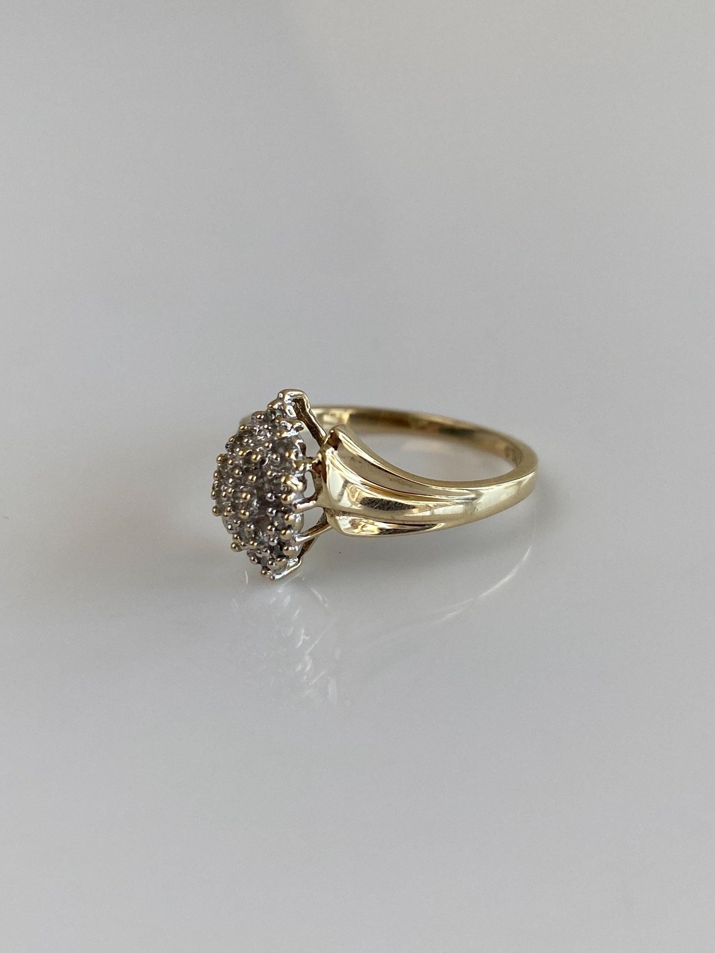 Vintage Solid 10k Yellow Gold Diamond Cluster Ring - Size 7