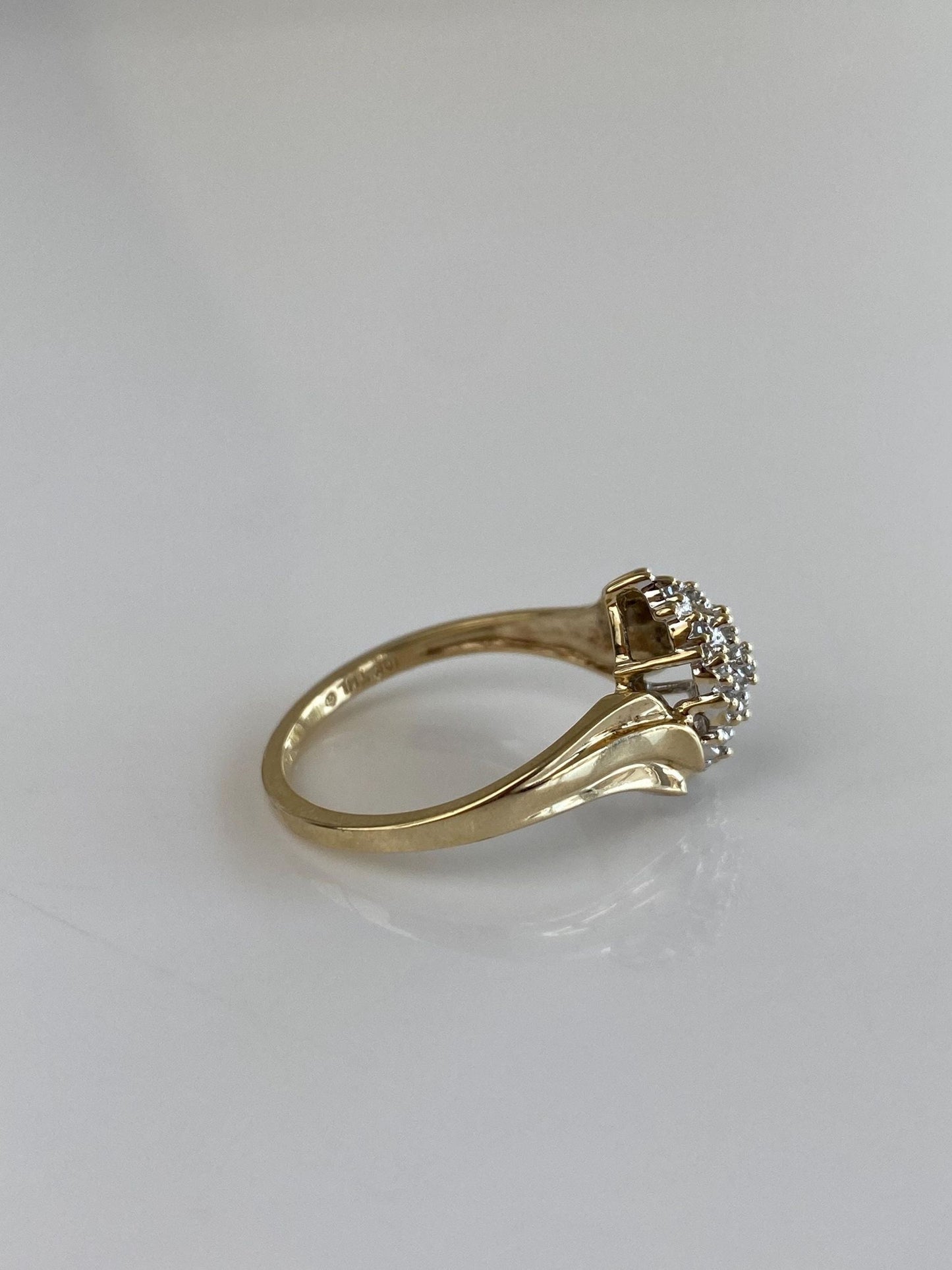 Vintage Solid 10k Yellow Gold Diamond Cluster Ring - Size 7