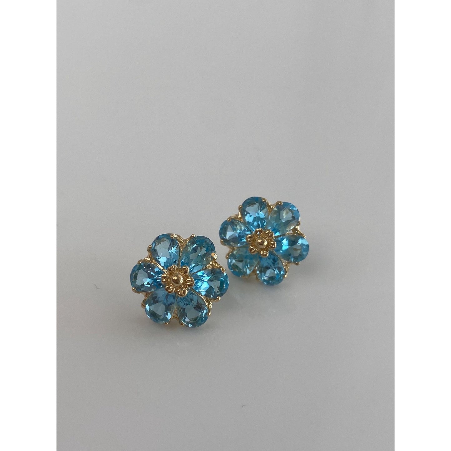 Vintage Solid 14k Yellow Gold Topaz Flower Stud Earrings