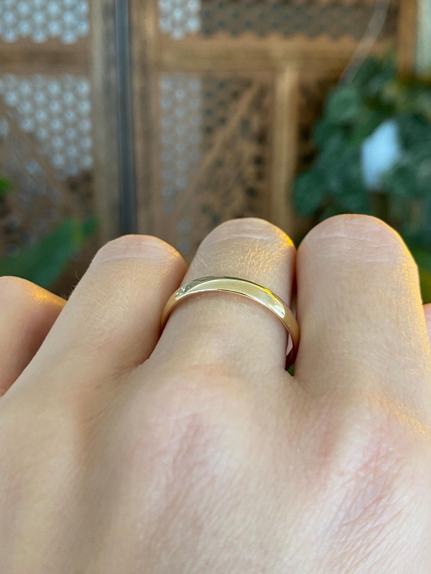 Vintage Solid 14k Yellow Gold Ring Band - Size 9.25