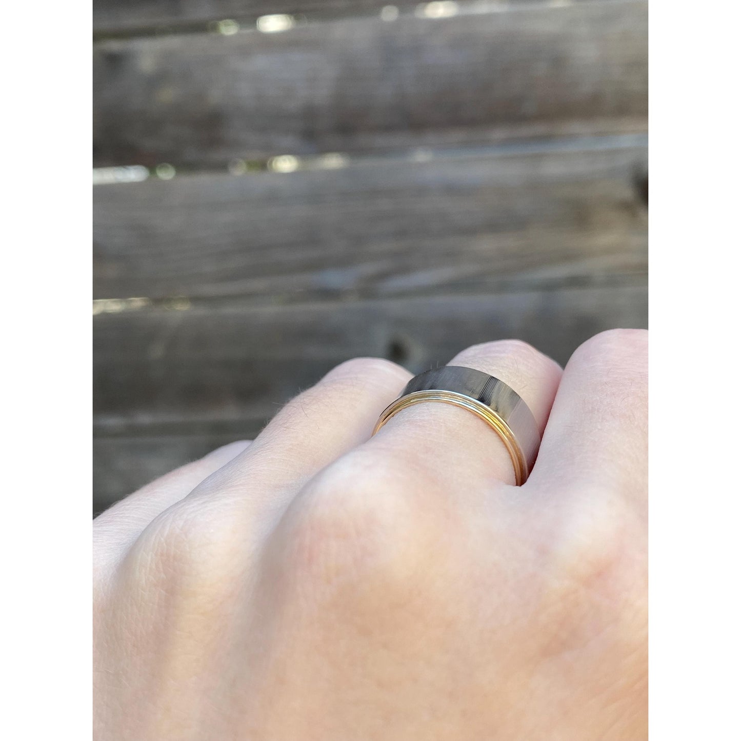 Vintage Solid 14k Yellow & White Gold Textured Ring Band - Size 6.25