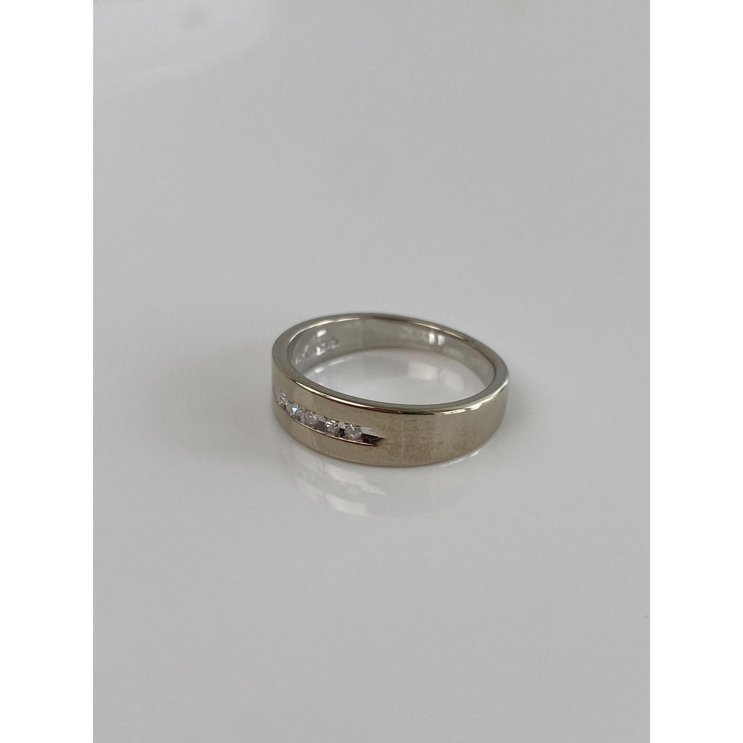 Vintage Solid 14k White Gold Clear Sapphire Ring Band - Size 6.25