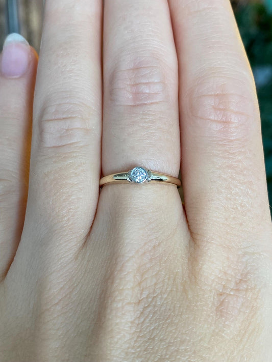 Vintage Solid 14k White & Yellow Gold Diamond Ring - Size 6