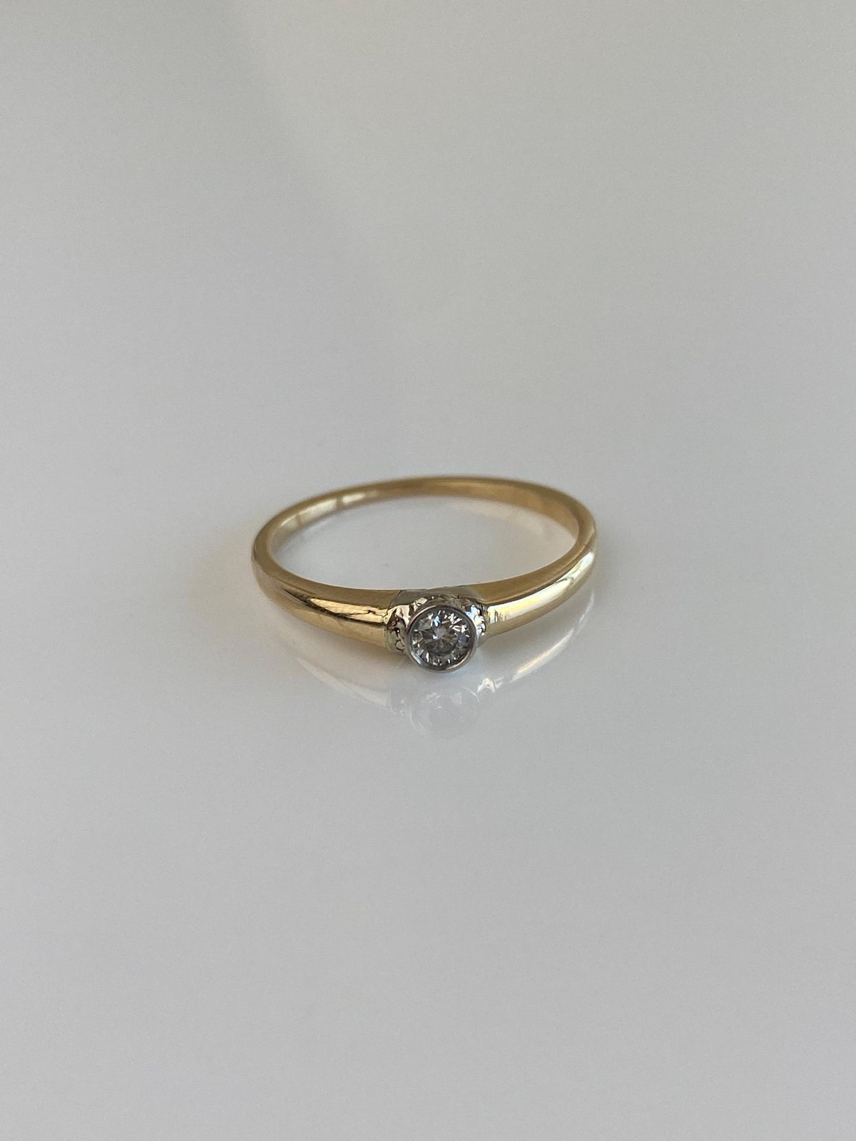 Vintage Solid 14k White & Yellow Gold Diamond Ring - Size 6