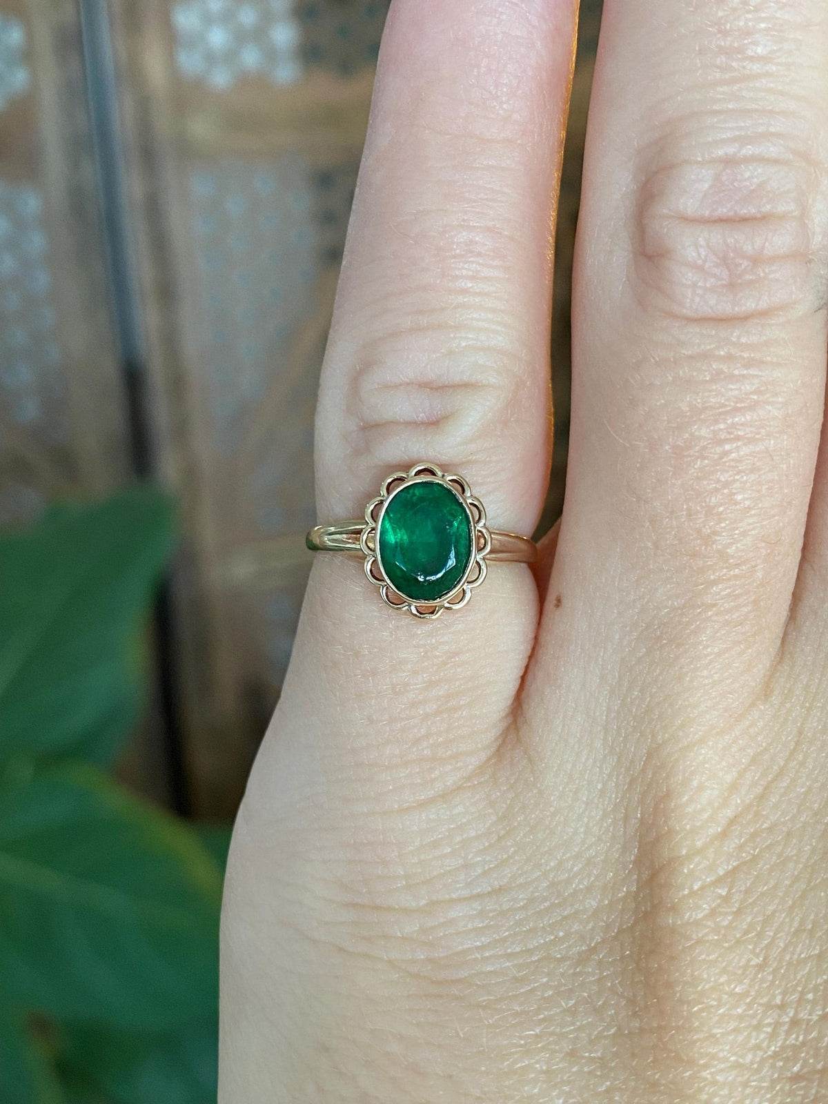 Vintage Solid 10k Yellow Gold Green Cubic Zirconia Ring - Size 3.25