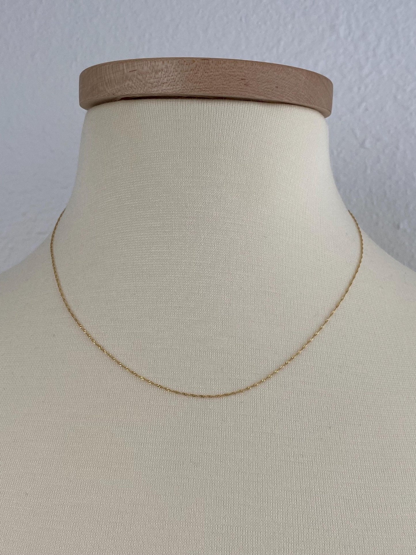 Vintage Solid 14k Yellow Gold Twist Dainty Chain Necklace - 18 inches