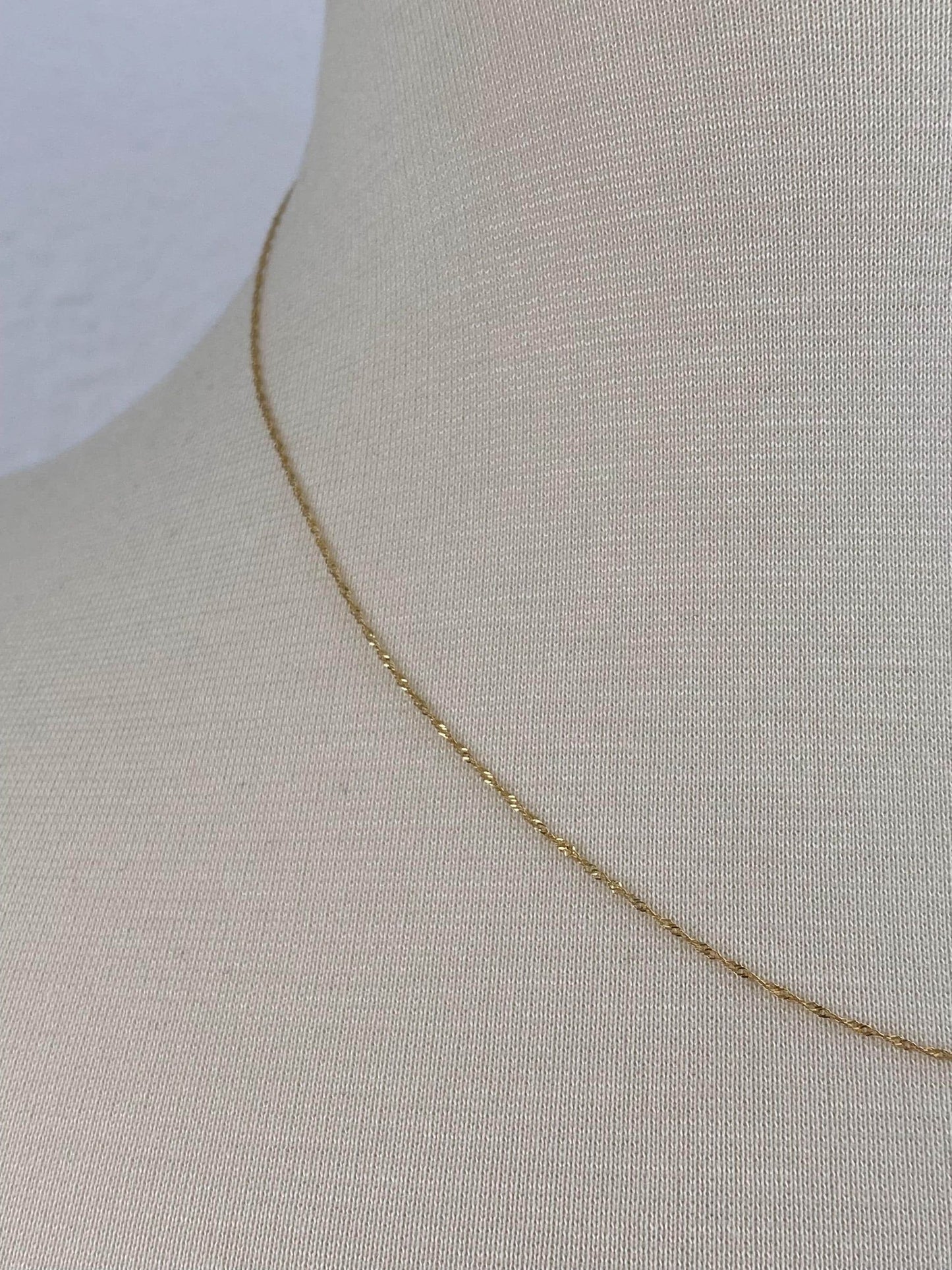 Vintage Solid 14k Yellow Gold Twist Dainty Chain Necklace - 18 inches