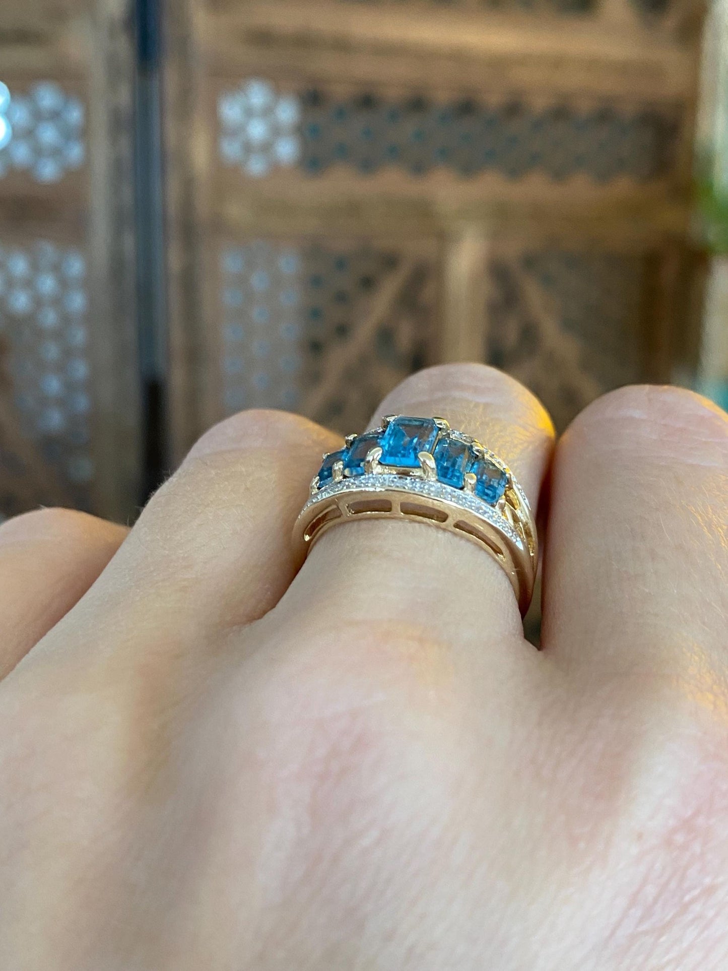 Vintage Solid 14k White & Yellow Gold Diamond Topaz Ring - Size 6