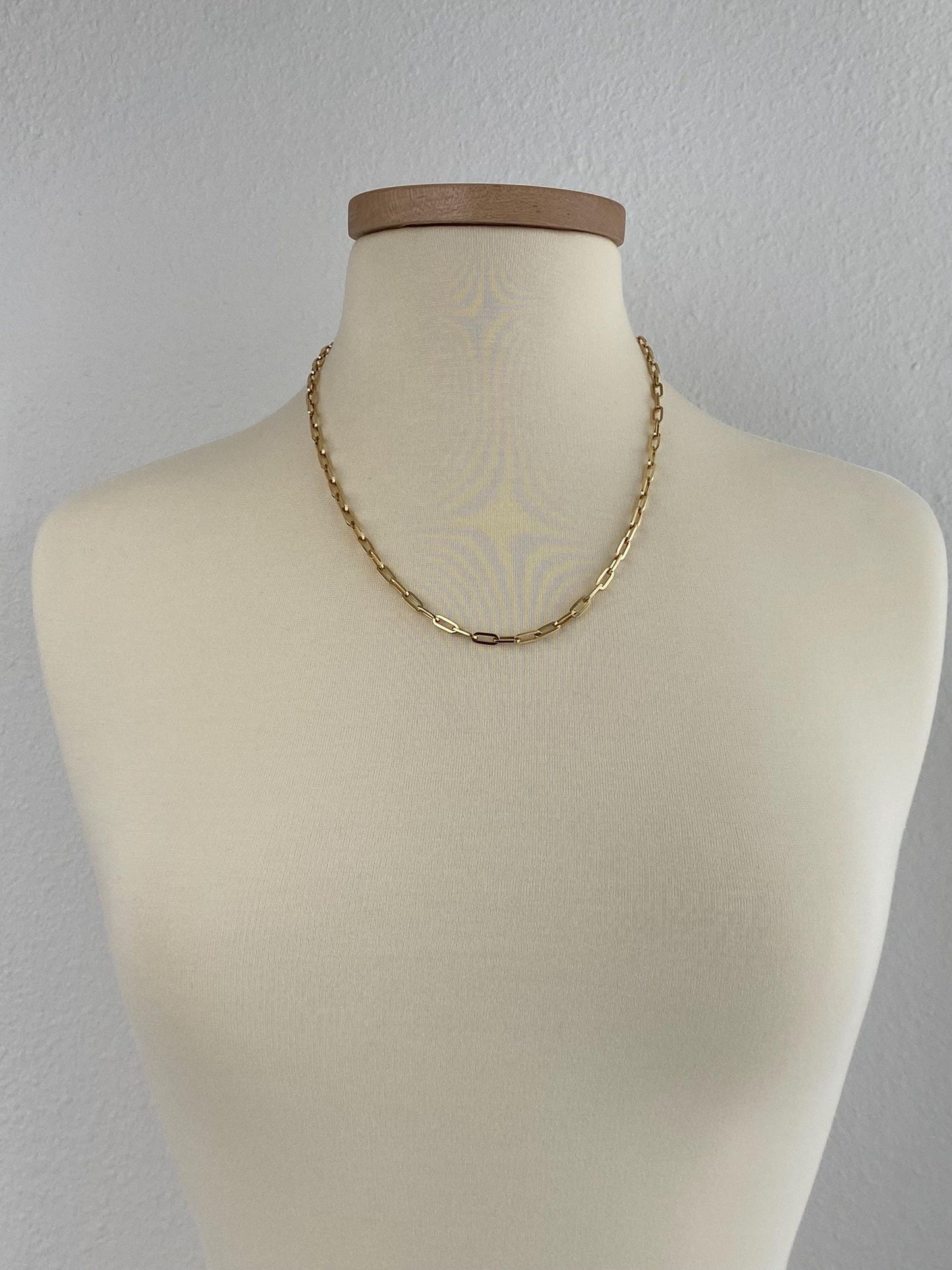 Vintage Solid 18k Yellow Gold Paperclip Chain Necklace - 21.5 inches