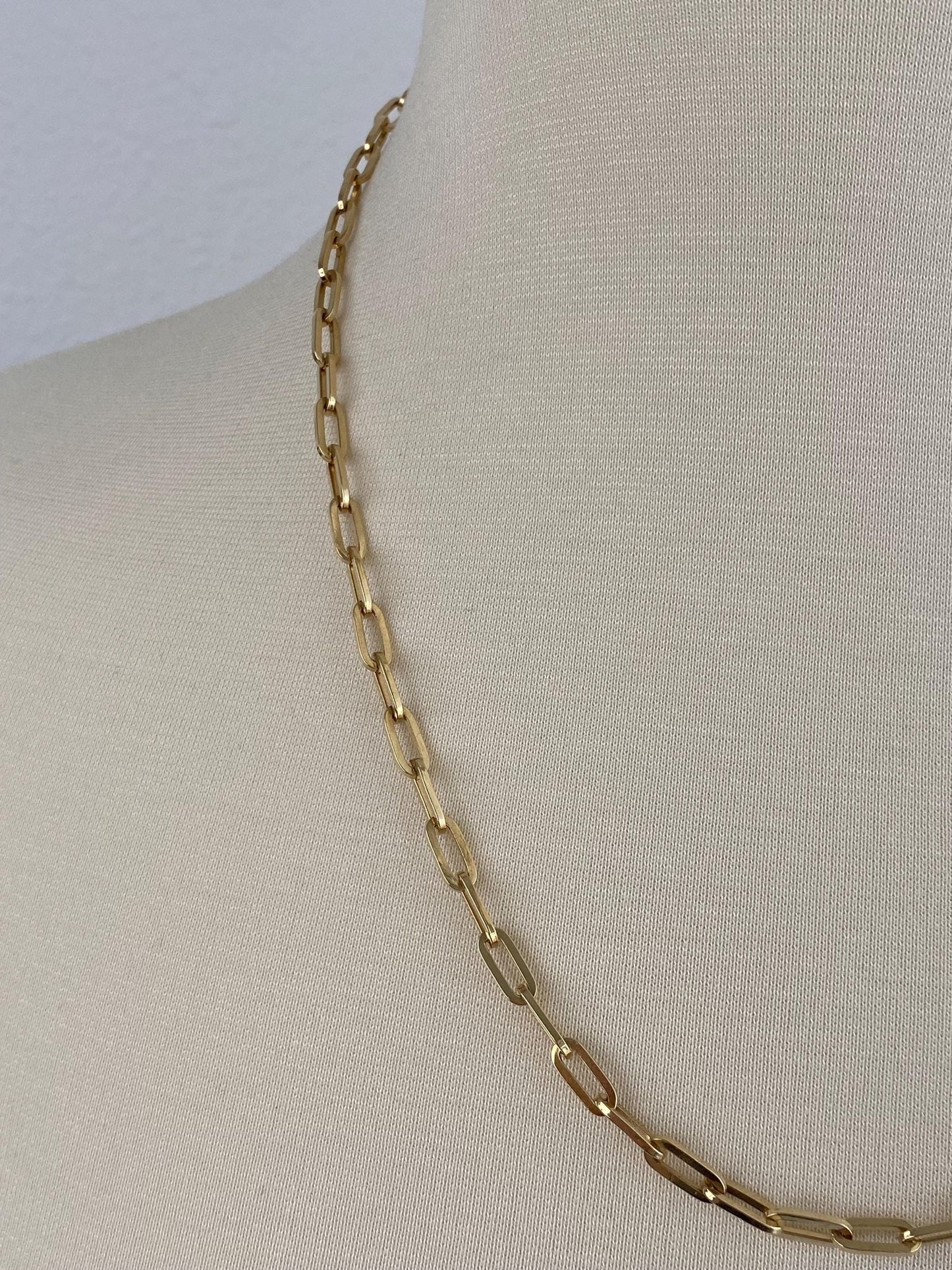 Vintage Solid 18k Yellow Gold Paperclip Chain Necklace - 21.5 inches