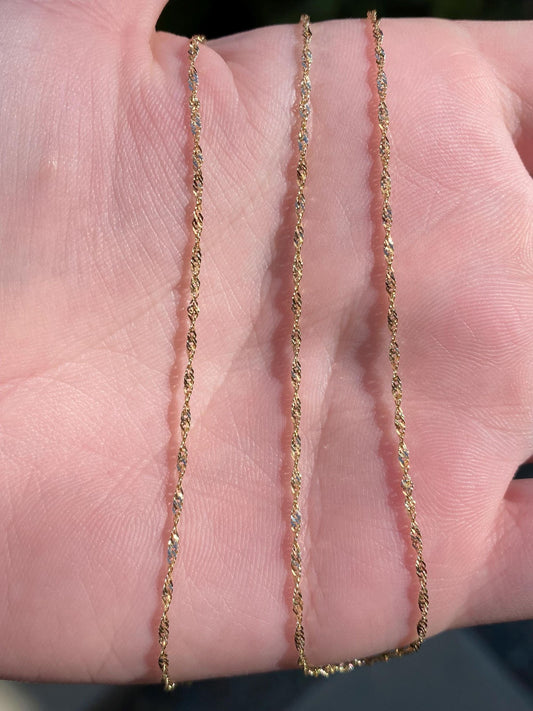 Vintage Solid 14k Yellow Gold Dainty Twist Chain Necklace - 17.75 inches