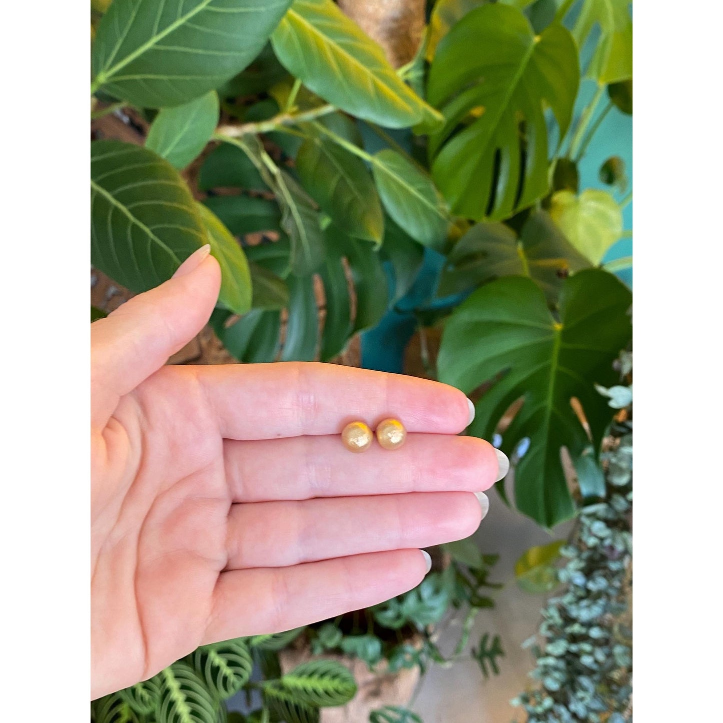 Vintage 14k Yellow Gold Satin Ball Stud Earrings