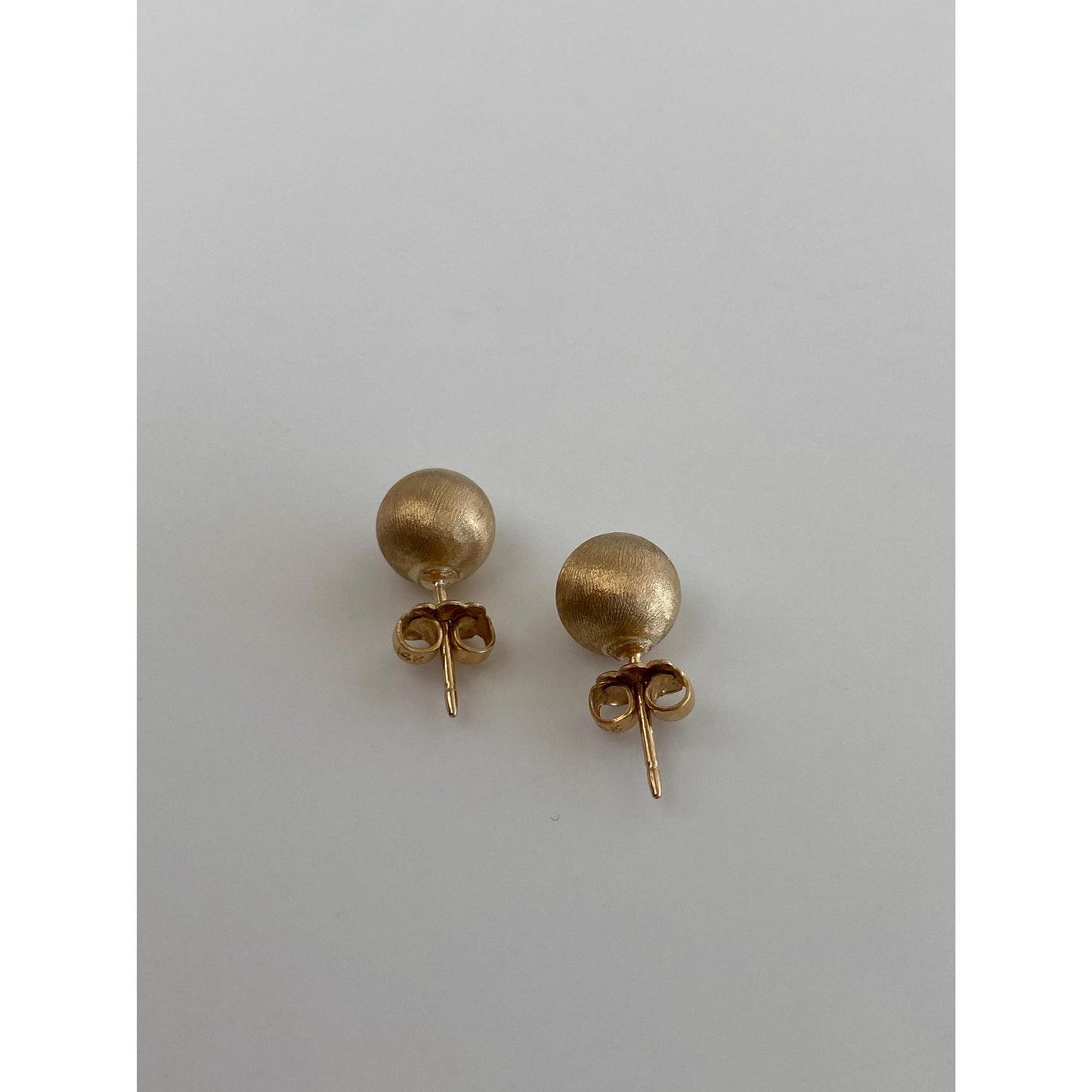 Vintage 14k Yellow Gold Satin Ball Stud Earrings