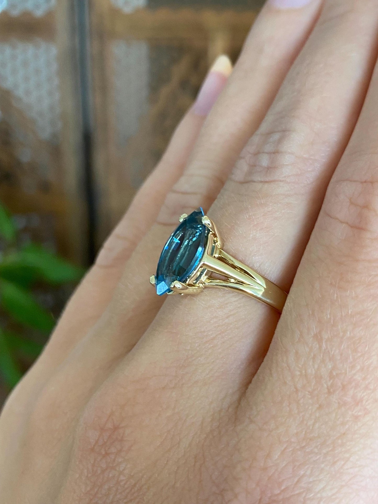 Vintage Solid 14k Yellow Gold Topaz Marquis Ring - Size 6
