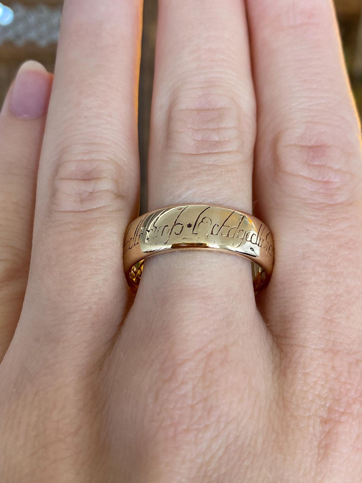 Vintage Solid 14k Yellow Gold LOTR Replica Engraved Text Ring Band - Size 11.25