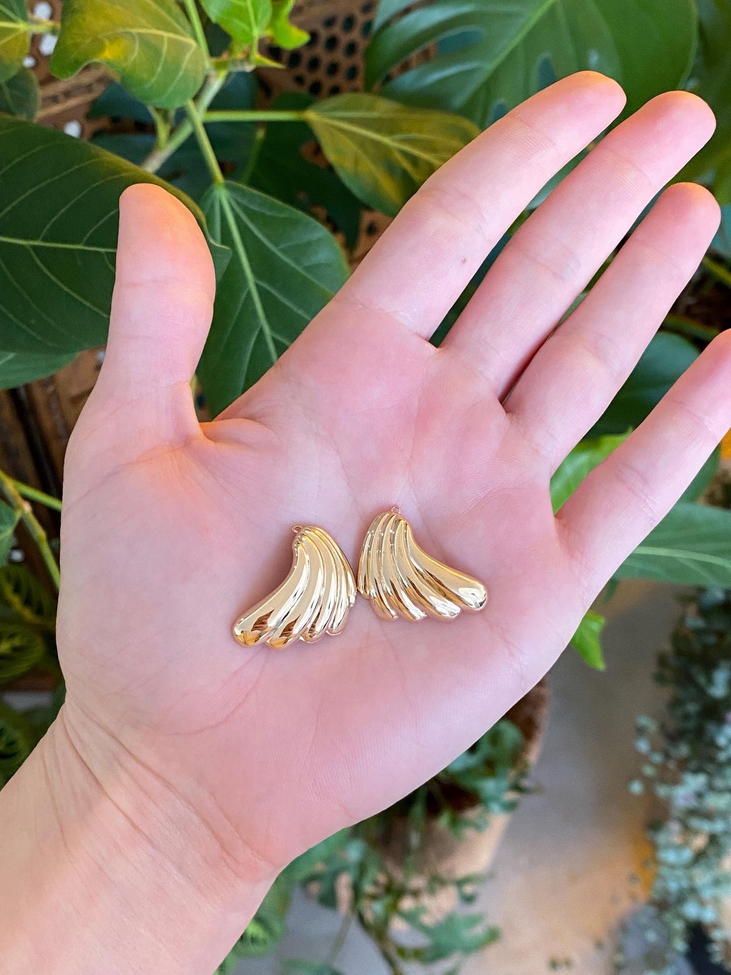 Vintage Solid 14k Yellow Gold Scalloped Fluted Earring Jackets