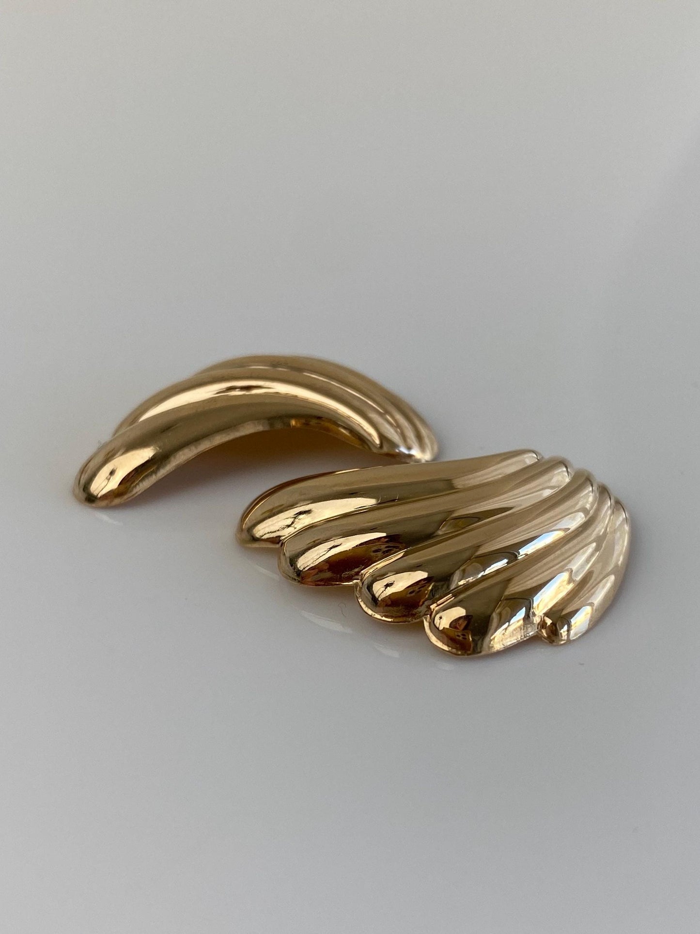 Vintage Solid 14k Yellow Gold Scalloped Fluted Earring Jackets