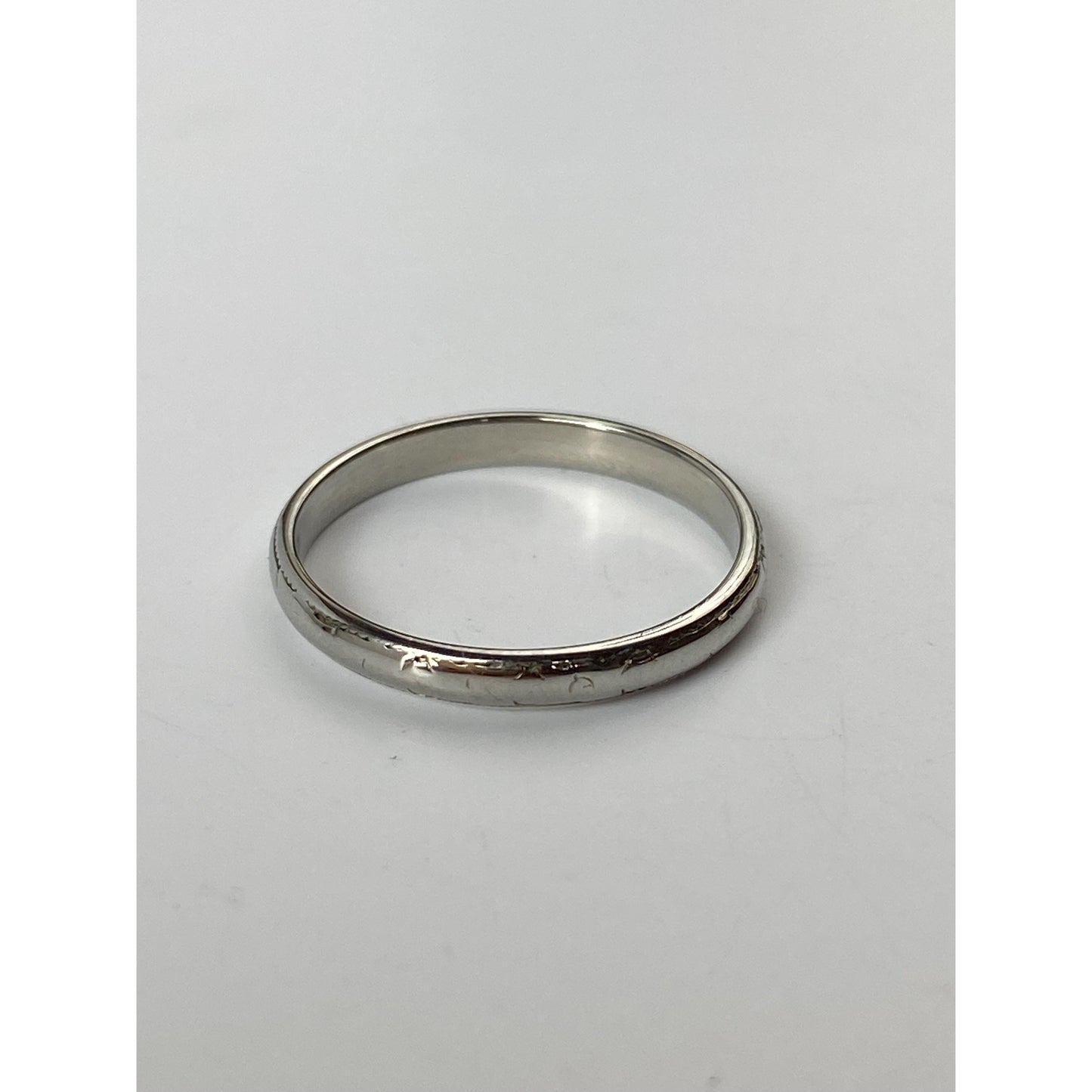 Vintage Solid 18k White Gold Miligrain Ring Band - Size 4.75