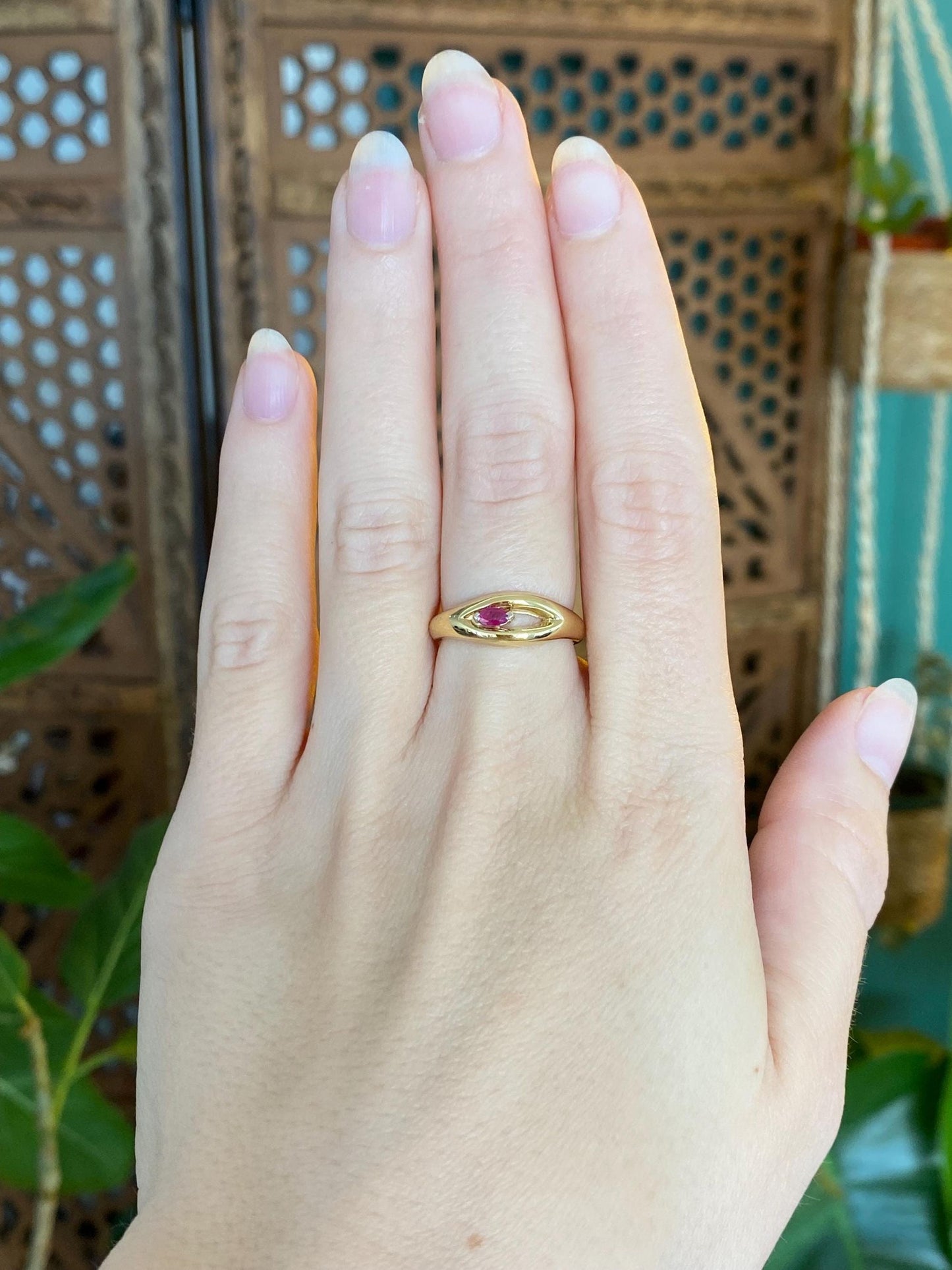 Vintage Solid 18k Yellow Gold Marquise Ruby Ring Band - Size 6