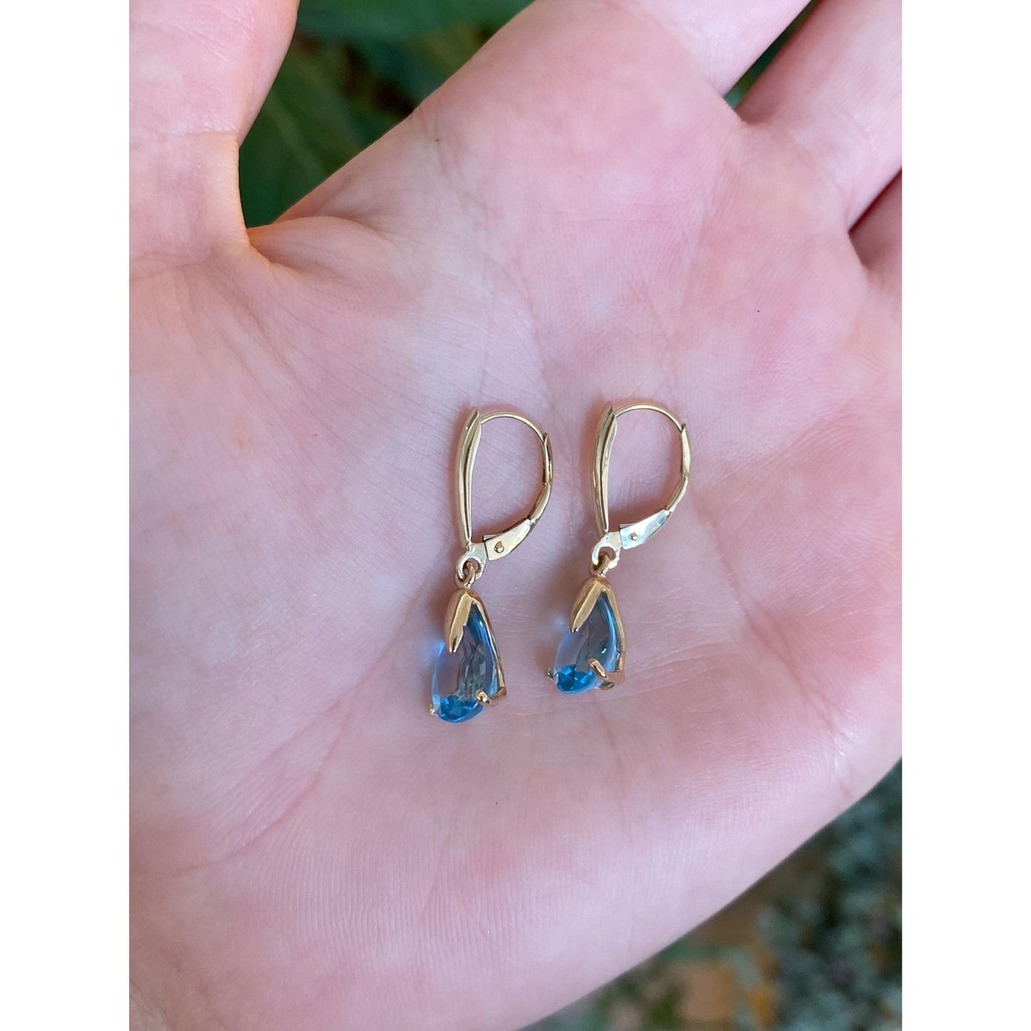 Vintage Solid 14k Yellow Gold Topaz Dangle Earrings