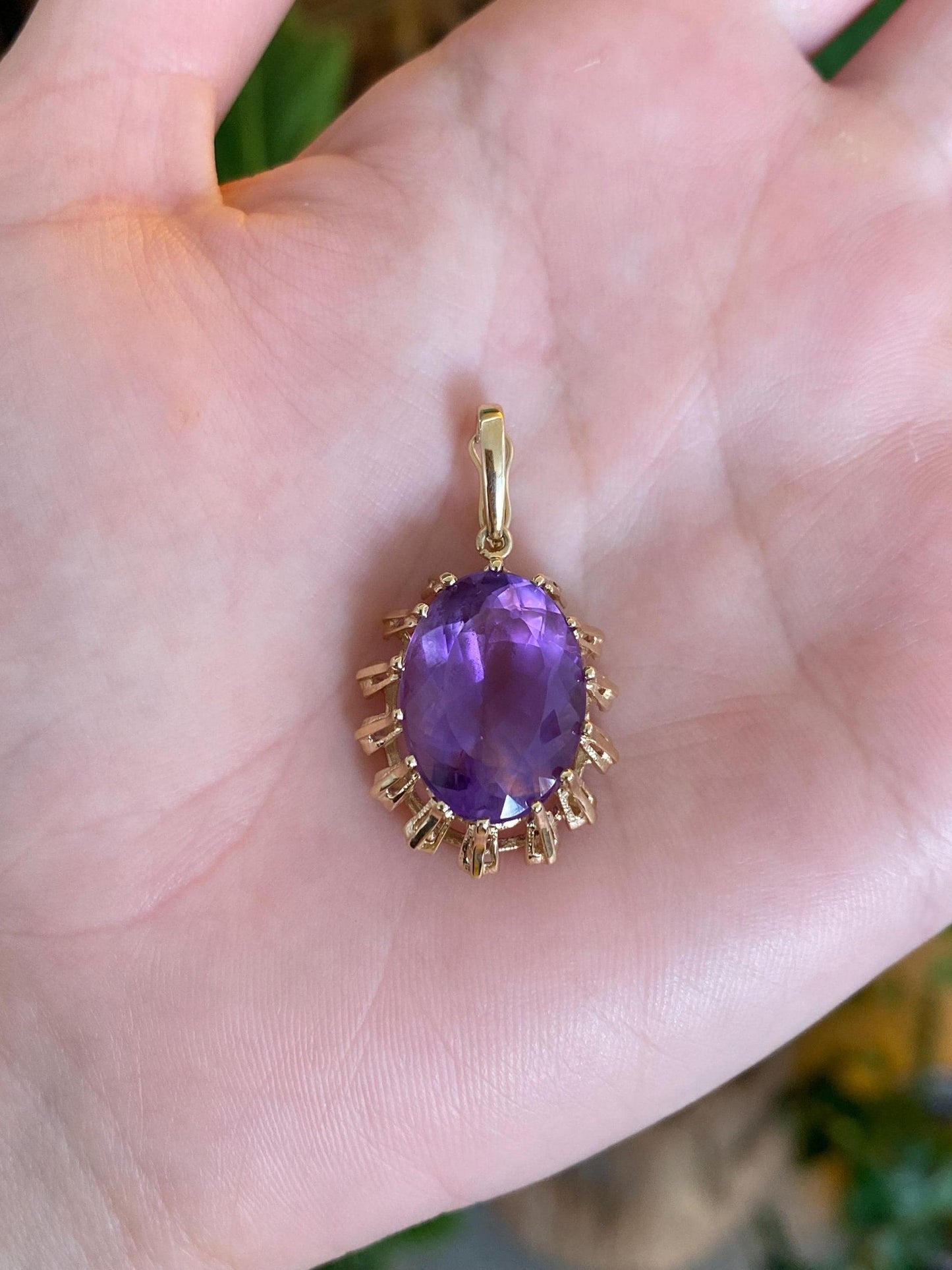 Vintage Solid 14k Yellow Gold Amethyst Charm
