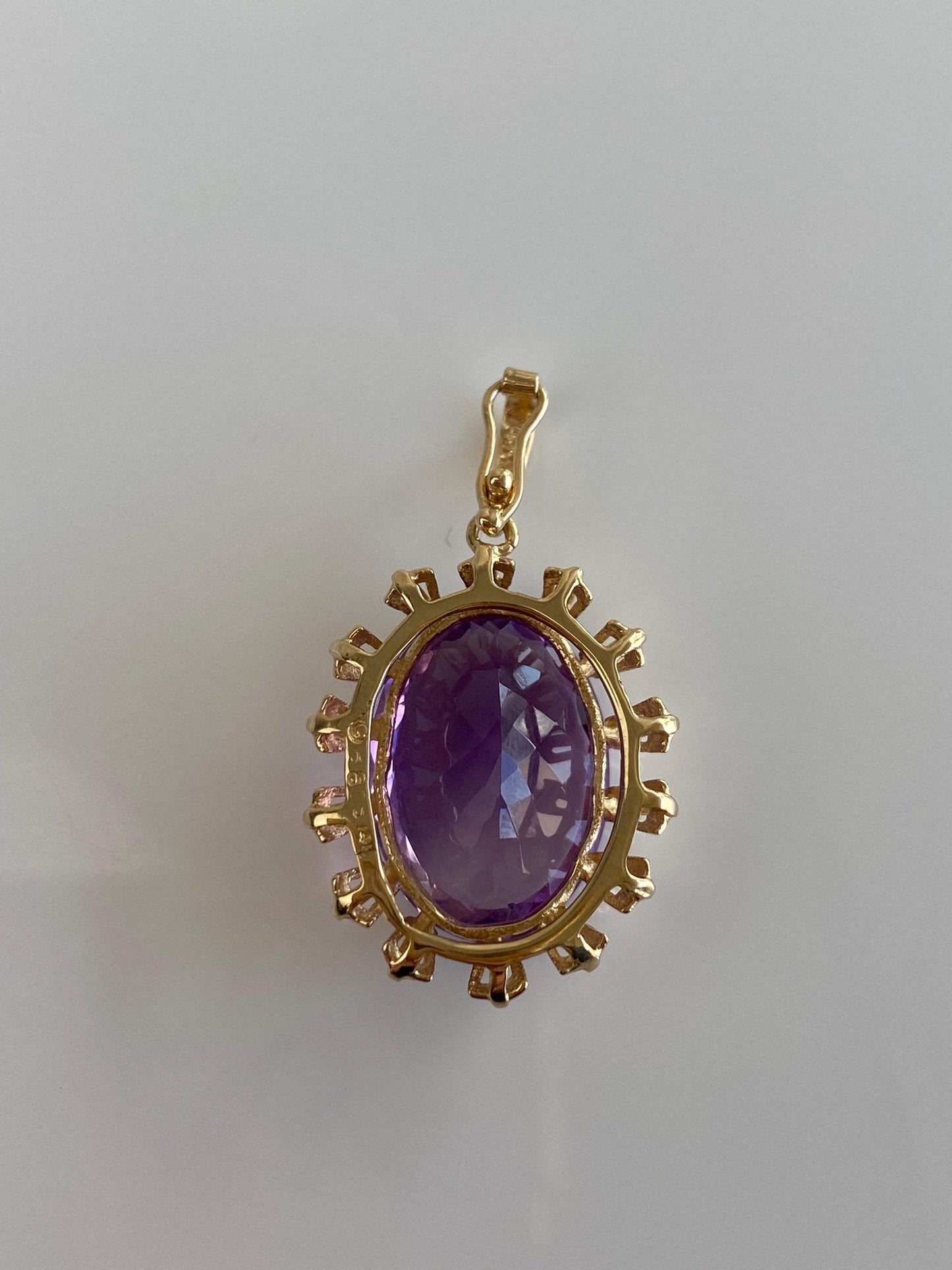 Vintage Solid 14k Yellow Gold Amethyst Charm