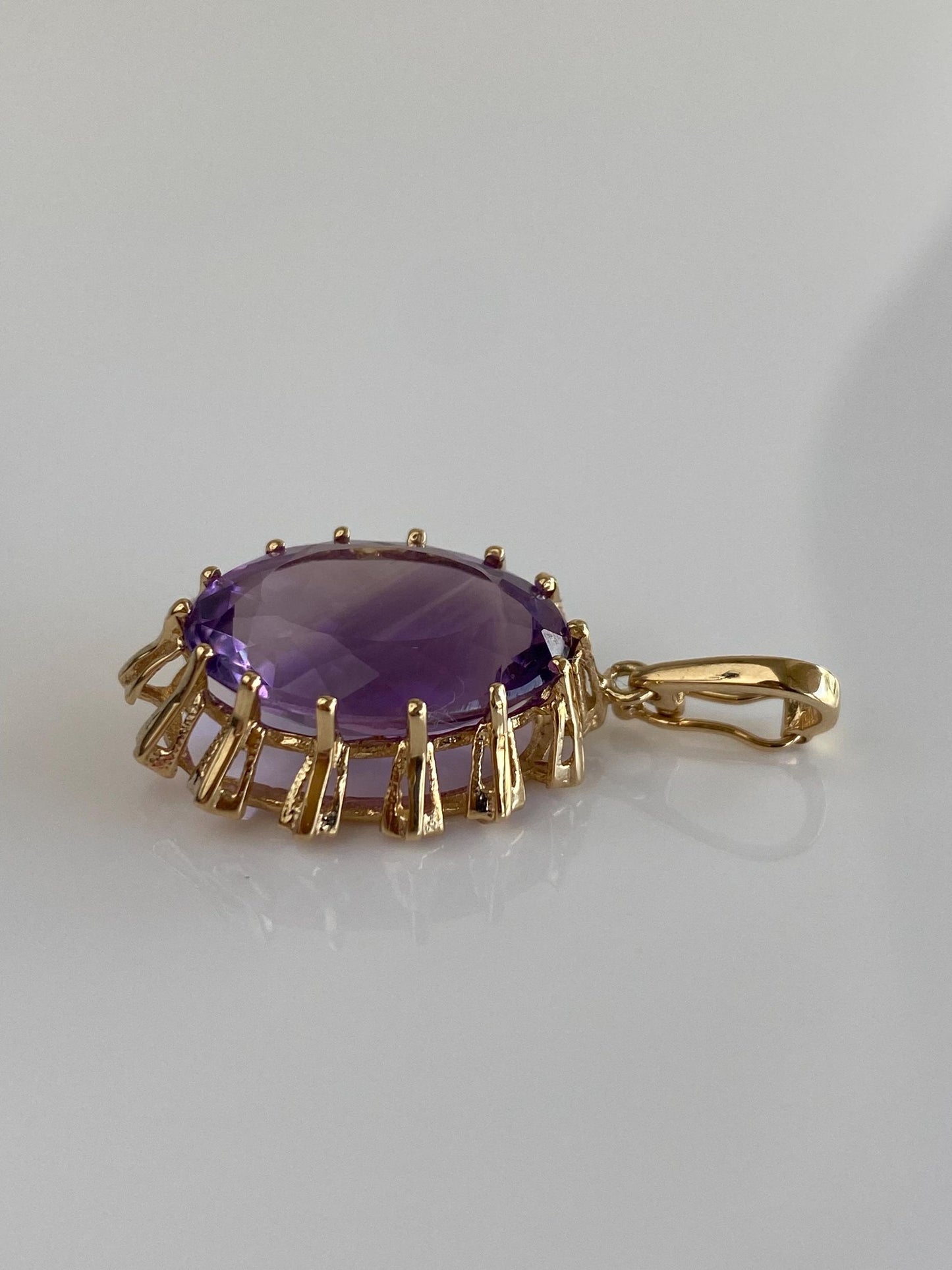 Vintage Solid 14k Yellow Gold Amethyst Charm