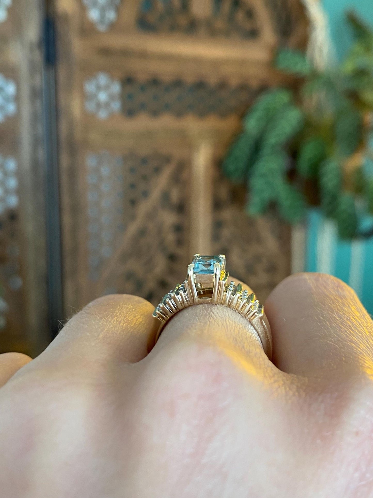 Vintage Solid 10k Diamond Aquamarine Ring - Size 6.5