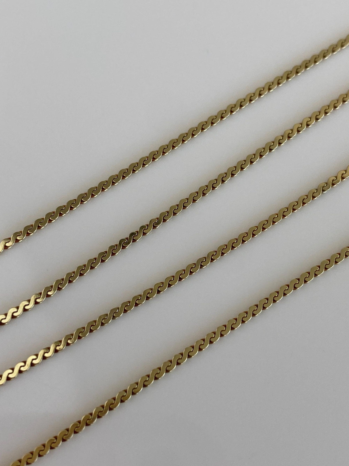 Vintage Solid 14k Yellow Gold Serpentine Chain Necklace - 15.75 inches
