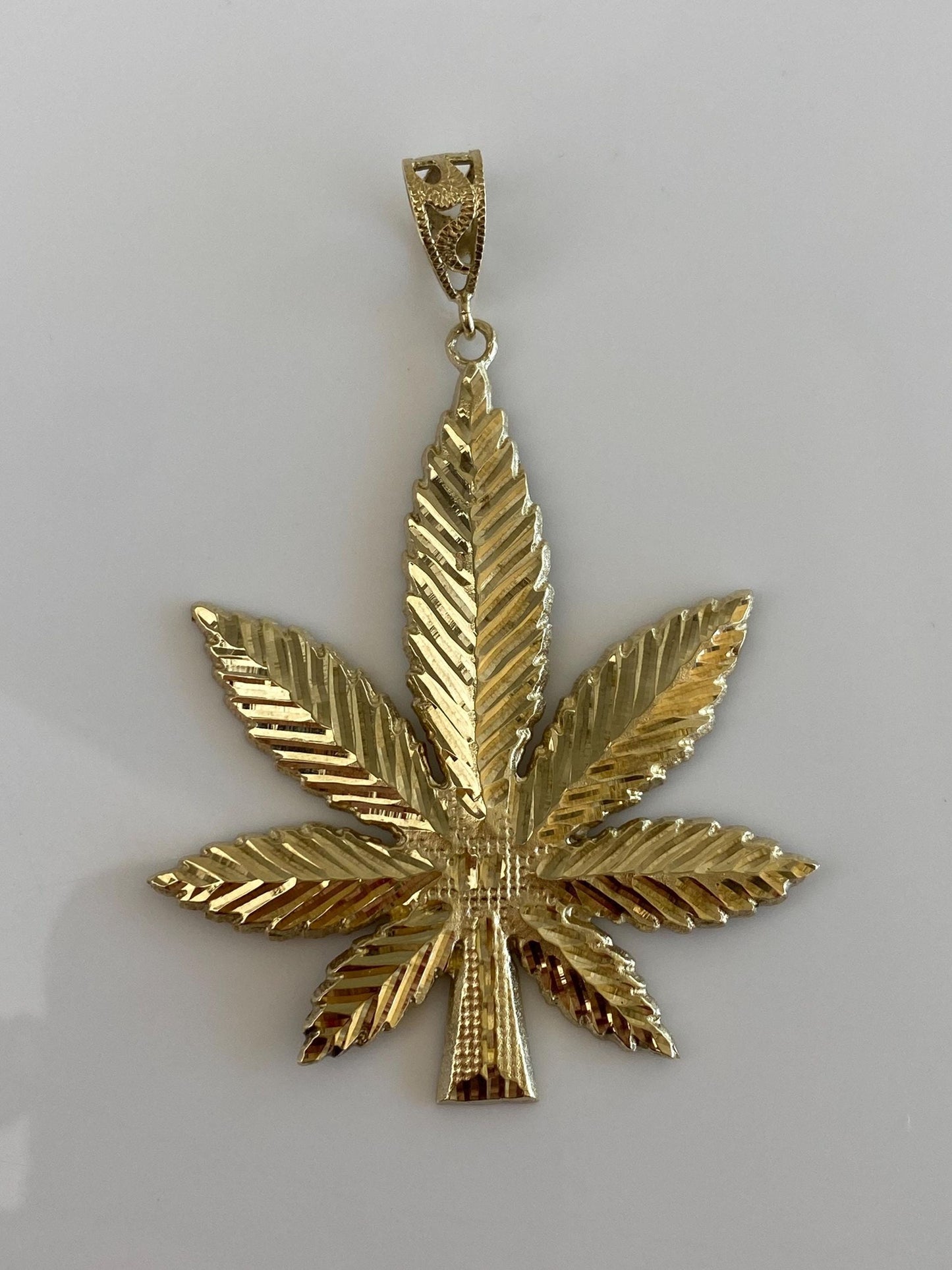 Vintage Solid 10k Yellow Gold Diamond Cut Marijuana Leaf Charm