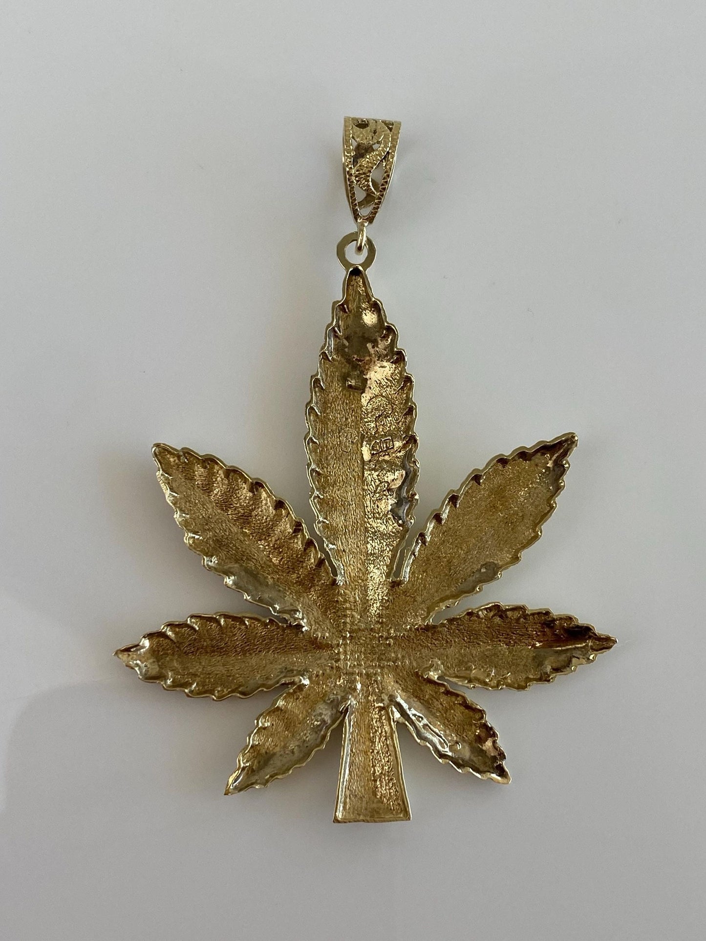 Vintage Solid 10k Yellow Gold Diamond Cut Marijuana Leaf Charm
