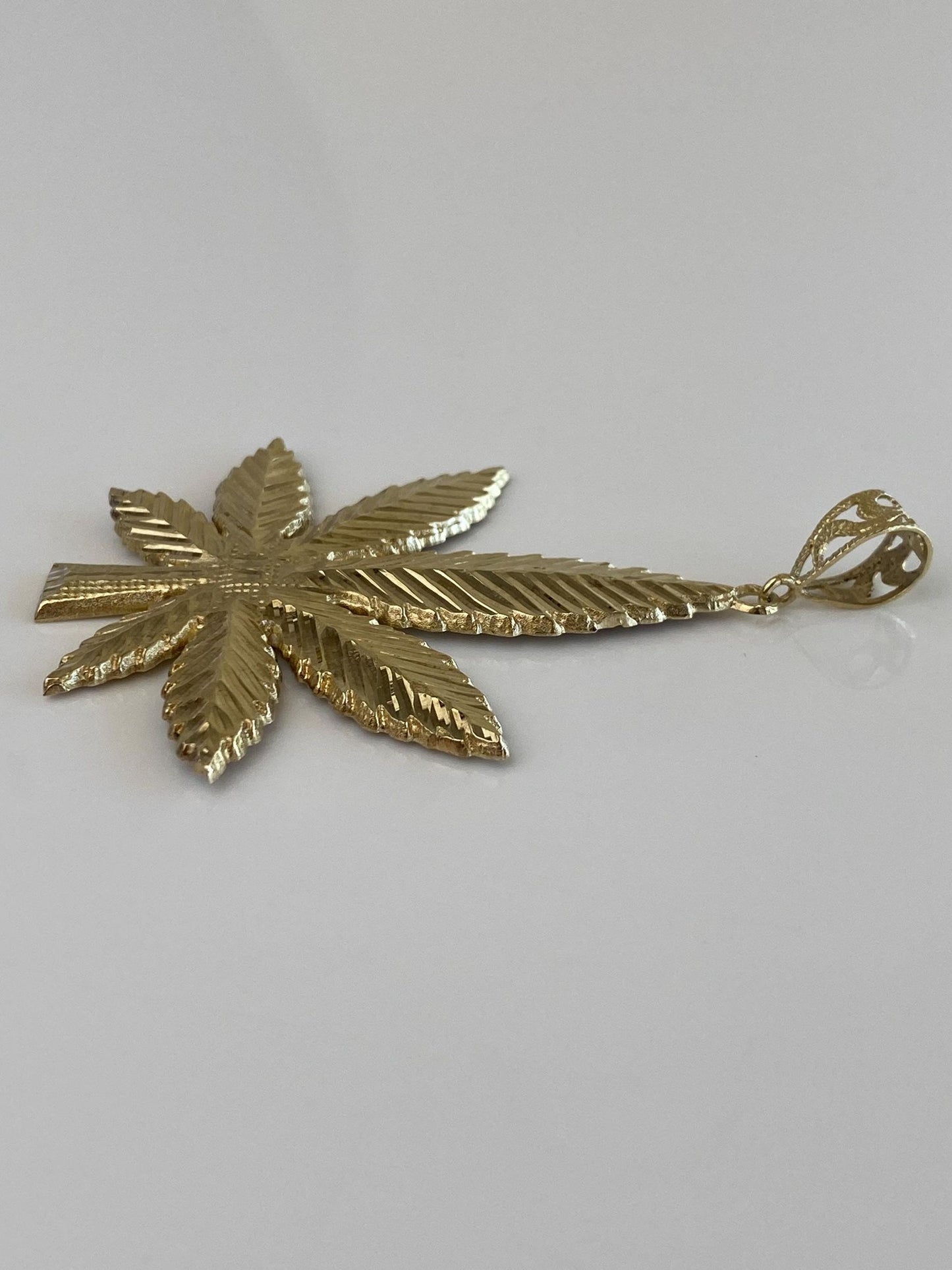 Vintage Solid 10k Yellow Gold Diamond Cut Marijuana Leaf Charm