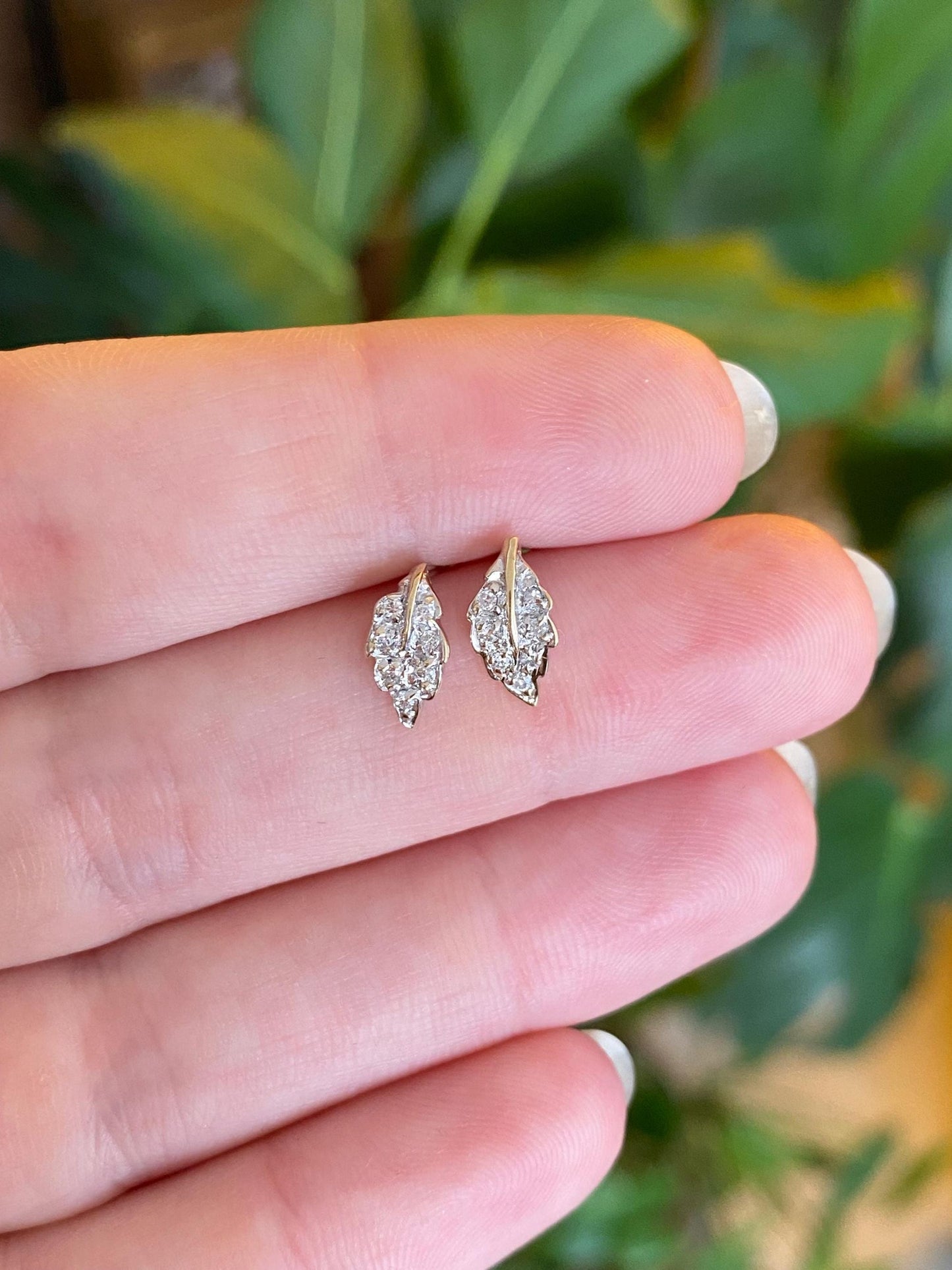 Vintage Solid 14k White Gold Diamond Leaf Stud Earrings