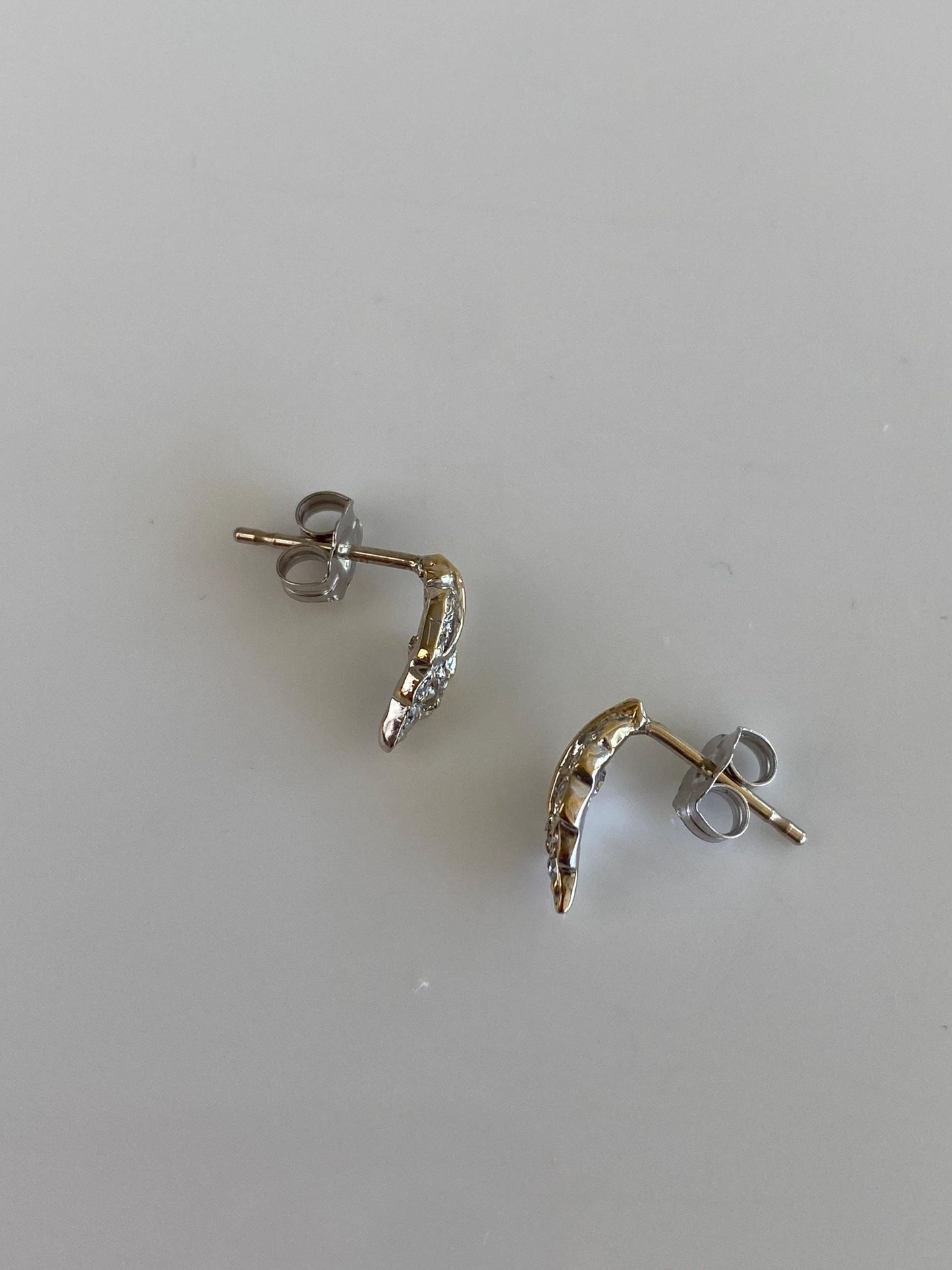 Vintage Solid 14k White Gold Diamond Leaf Stud Earrings