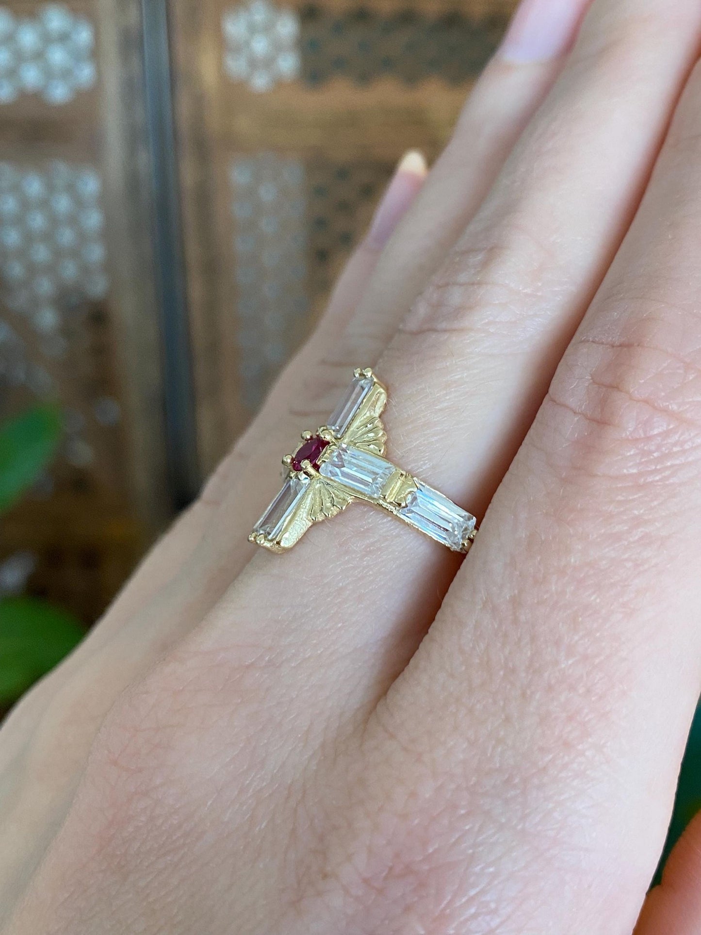Vintage Solid 10k Yellow Gold Pink Sapphire Clear Cubic Zirconia Cross Ring - Size 7.75