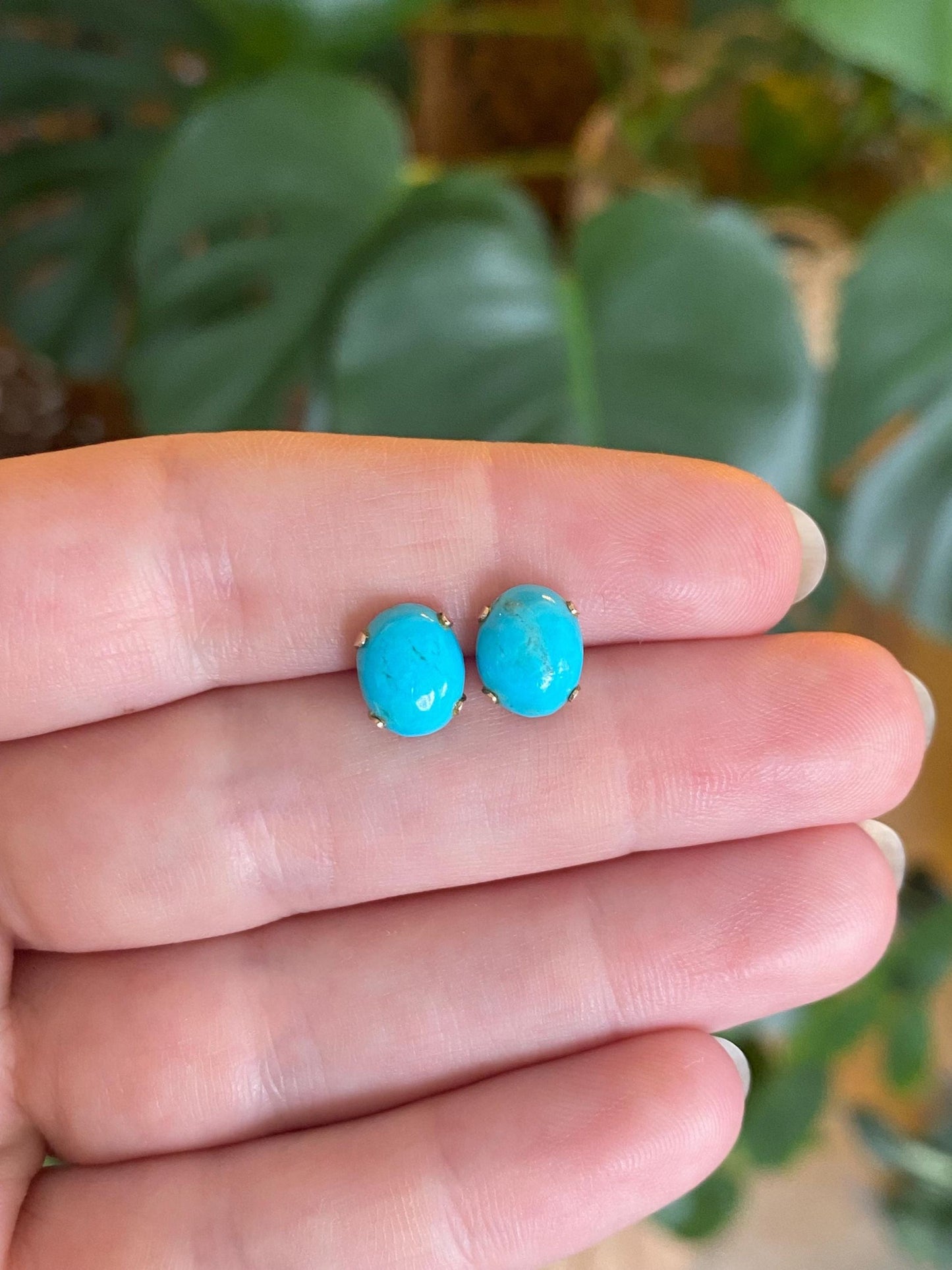 Vintage Solid 14k Yellow Gold Turquoise Stud Earrings